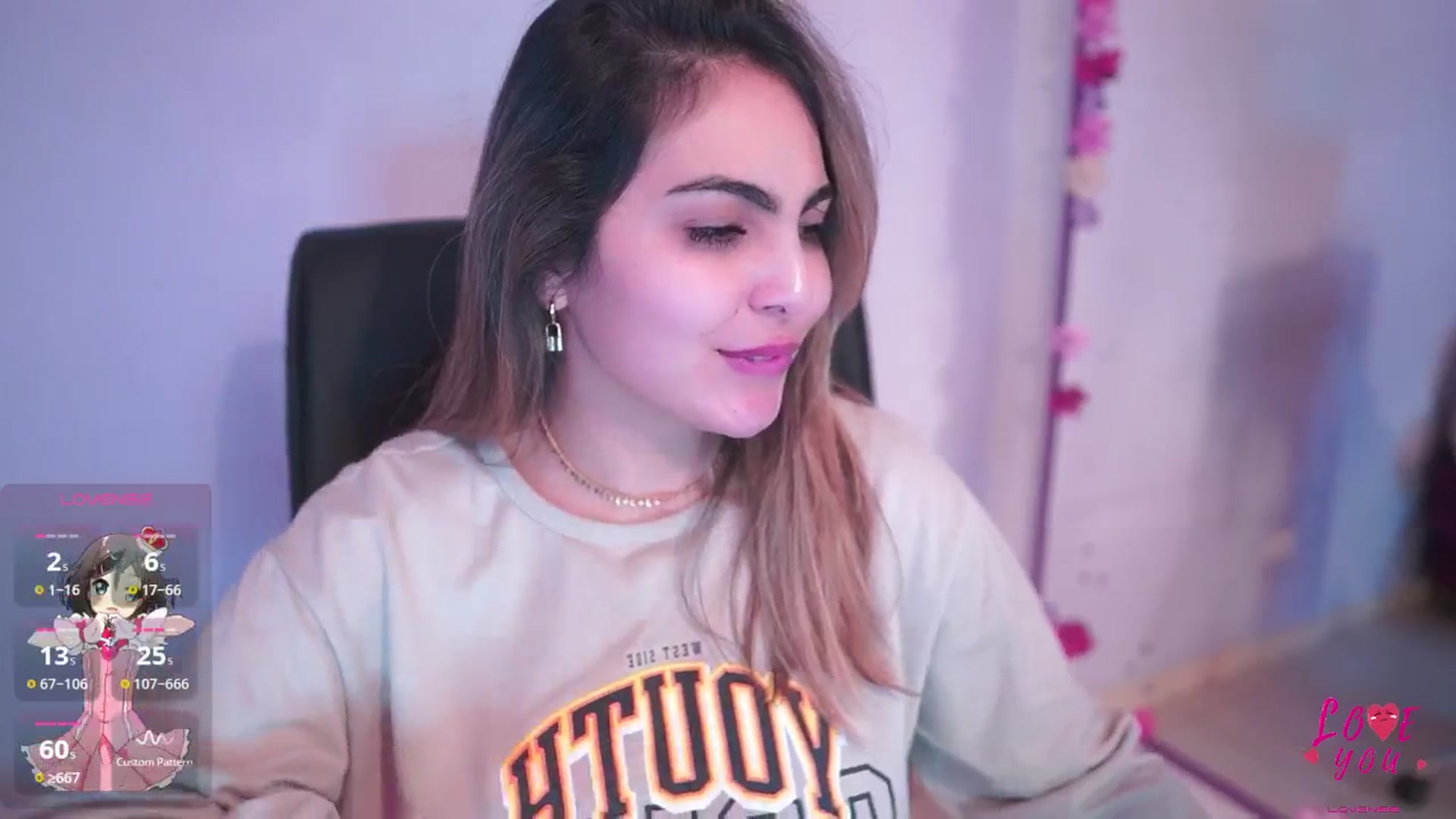 Gallery image thumbnail from CARMENVILLA1's myfreecams stream on, 05/11/2025, 07:22 image 10 of 20