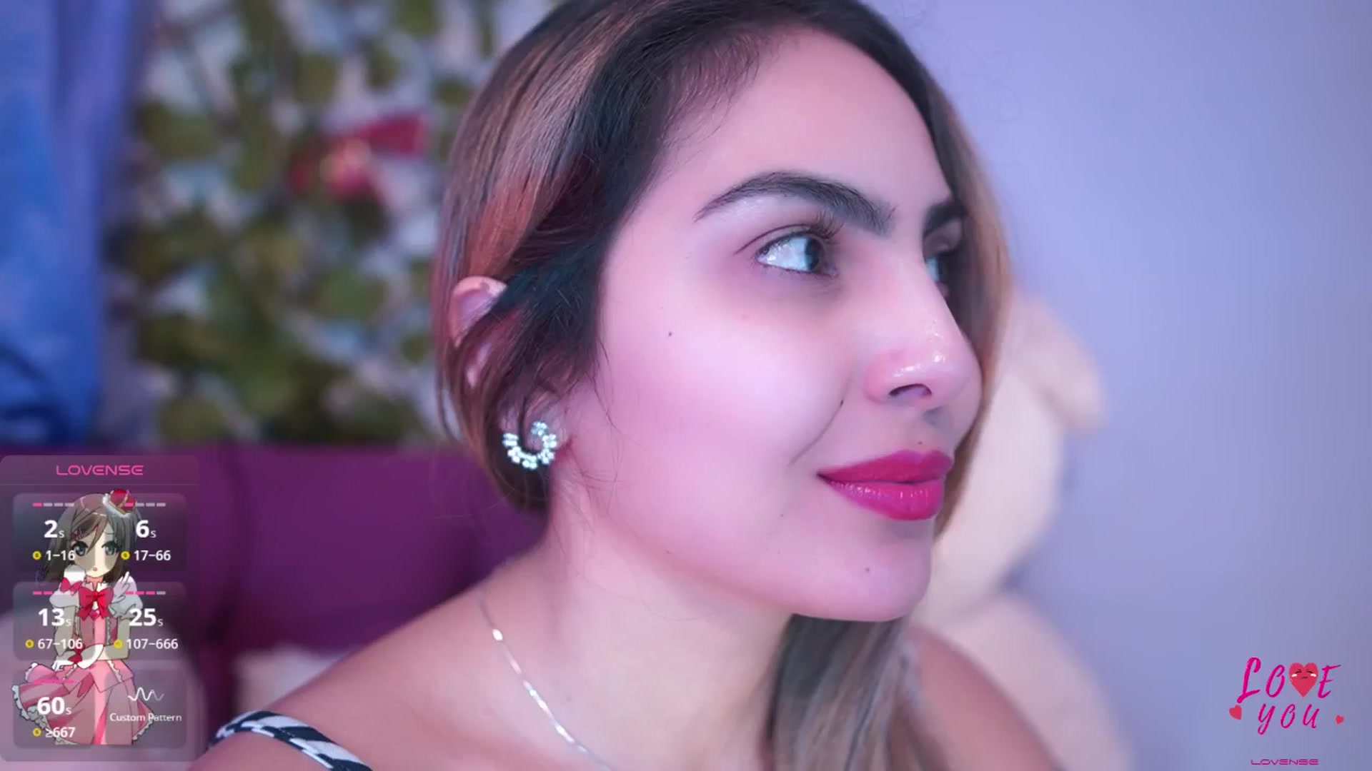 Gallery image thumbnail from CARMENVILLA1's myfreecams stream on, 05/15/2025, 06:36 image 17 of 20