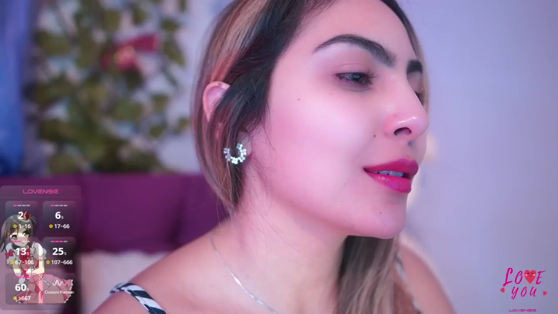 Gallery image thumbnail from CARMENVILLA1's myfreecams stream on, 05/15/2025, 06:36 image 14 of 20