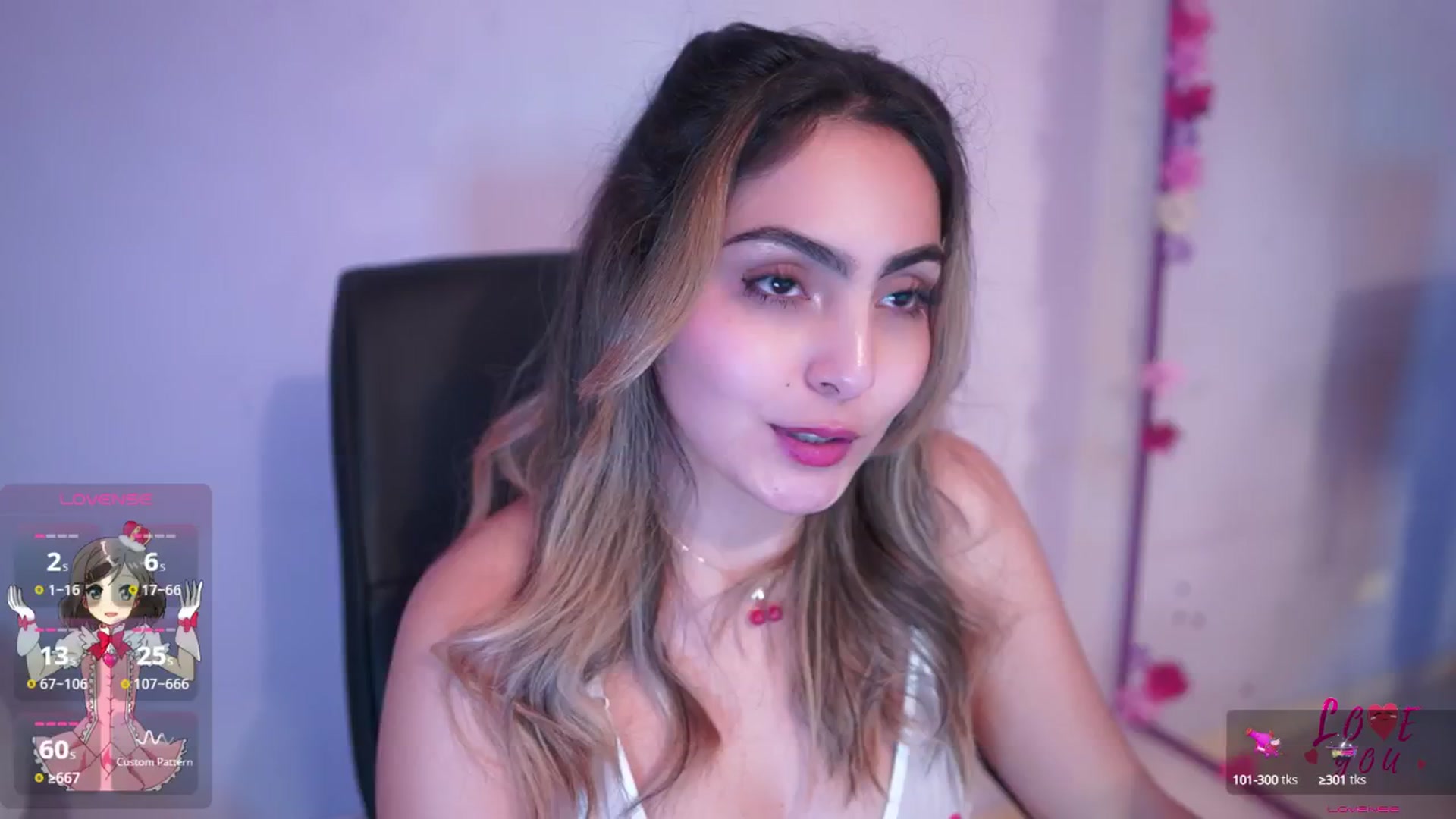 Gallery image thumbnail from CARMENVILLA1's myfreecams stream on, 05/16/2025, 07:08 image 19 of 20