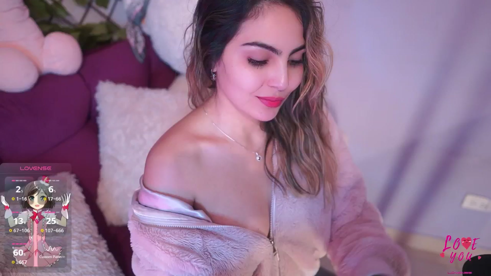 Gallery image thumbnail from CARMENVILLA1's myfreecams stream on, 06/06/2025, 05:29 image 6 of 20