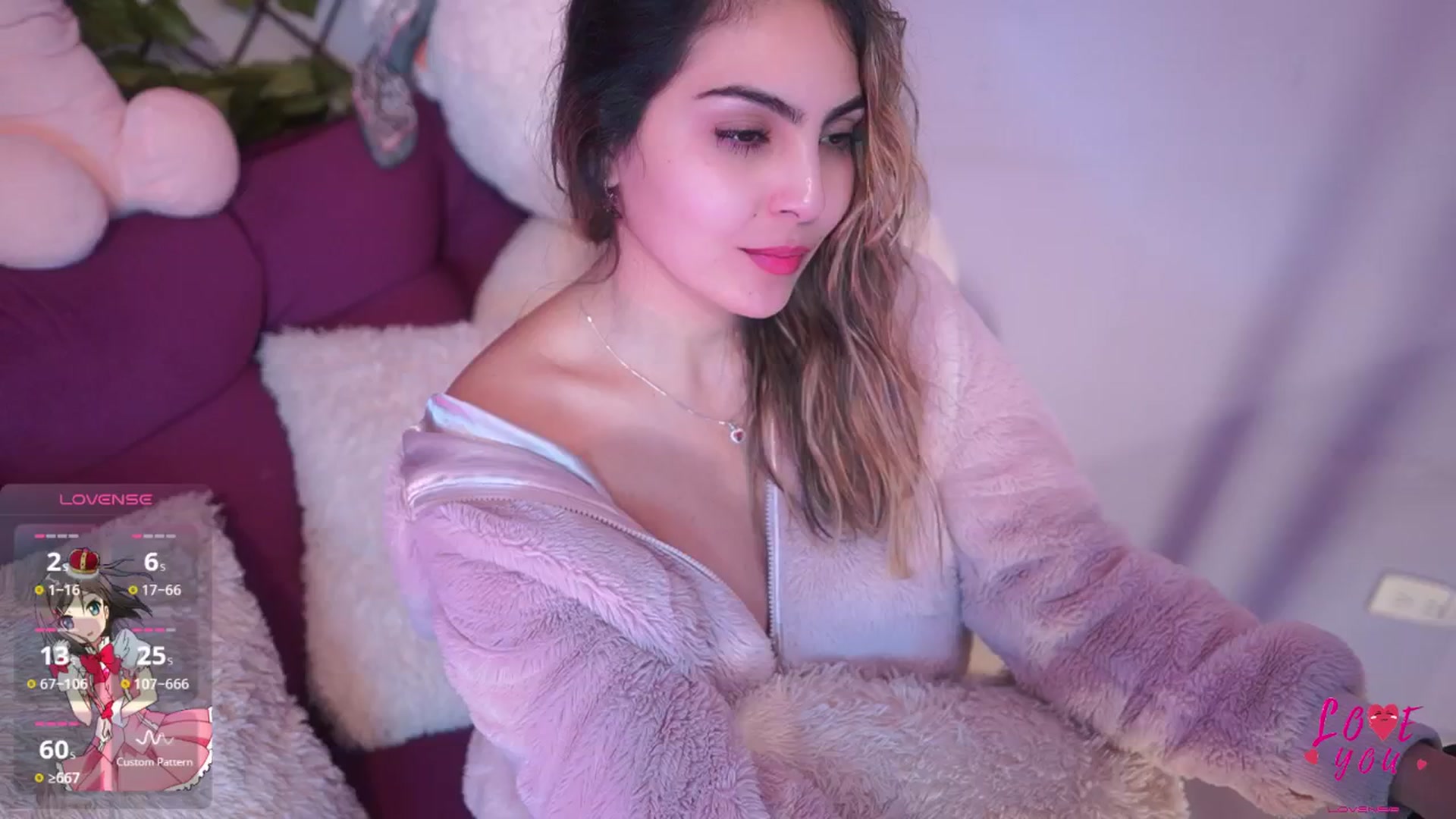 Gallery image thumbnail from CARMENVILLA1's myfreecams stream on, 06/06/2025, 06:05 image 9 of 20