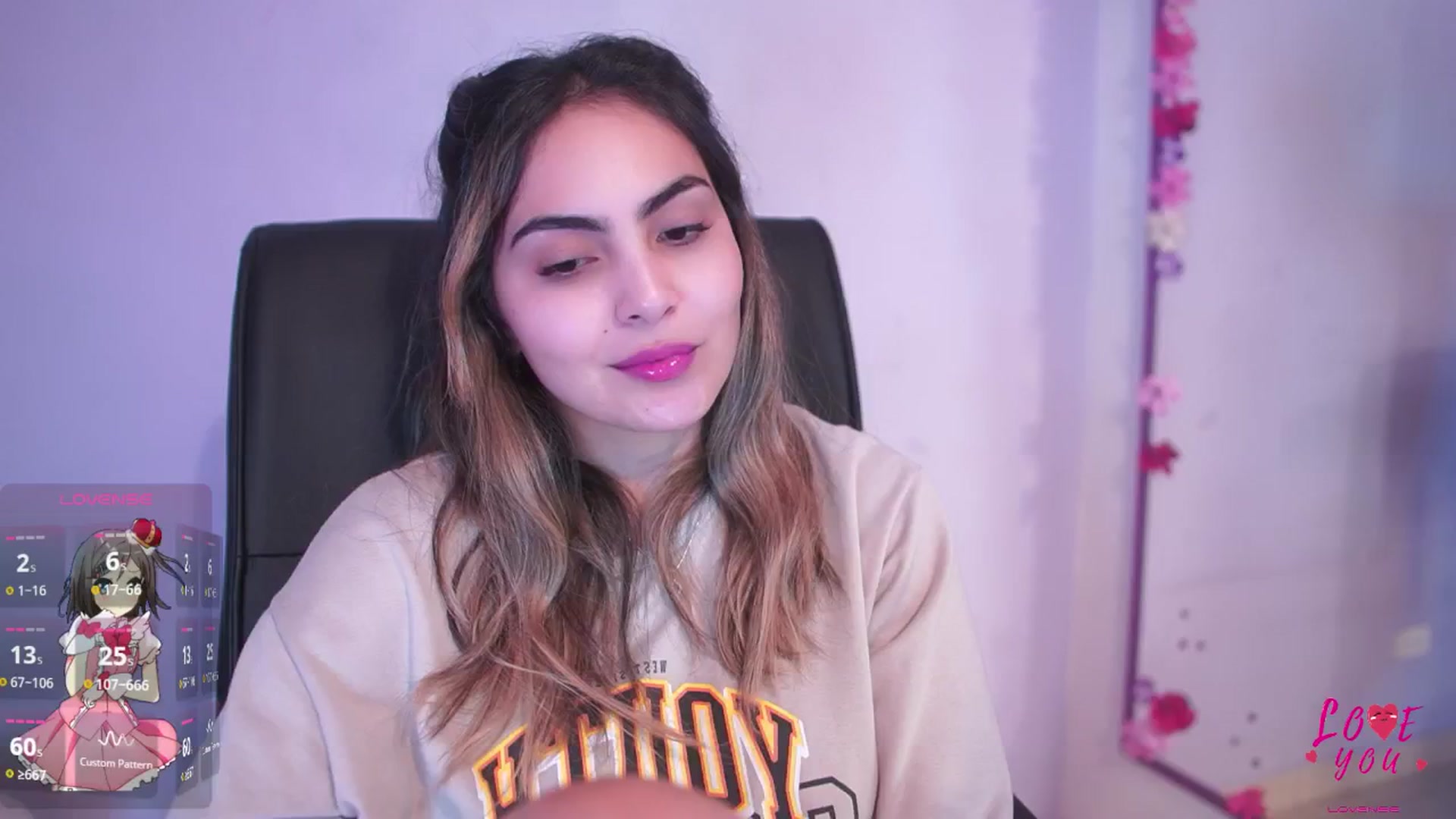 Gallery image thumbnail from CARMENVILLA1's myfreecams stream on, 06/07/2025, 08:14 image 18 of 20