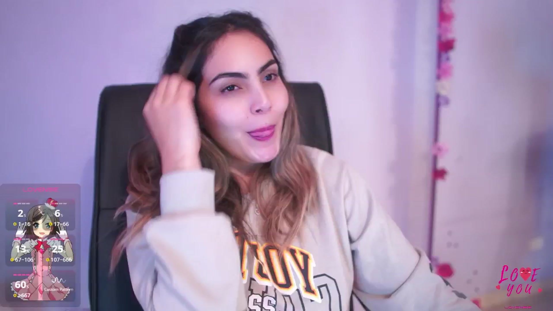Gallery image thumbnail from CARMENVILLA1's myfreecams stream on, 06/07/2025, 08:14 image 17 of 20