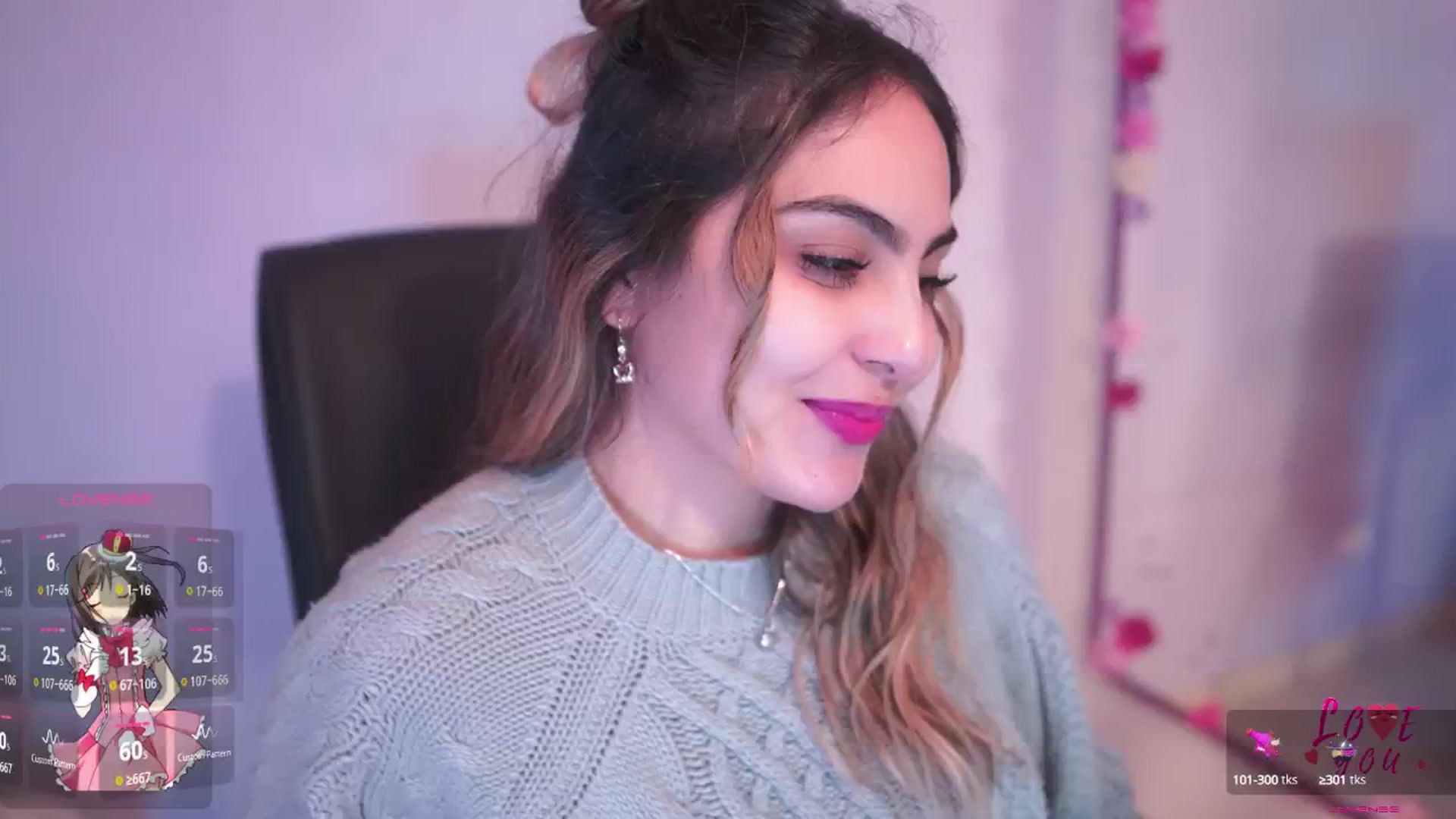 Gallery image thumbnail from CARMENVILLA1's myfreecams stream on, 06/15/2025, 05:08 image 5 of 20