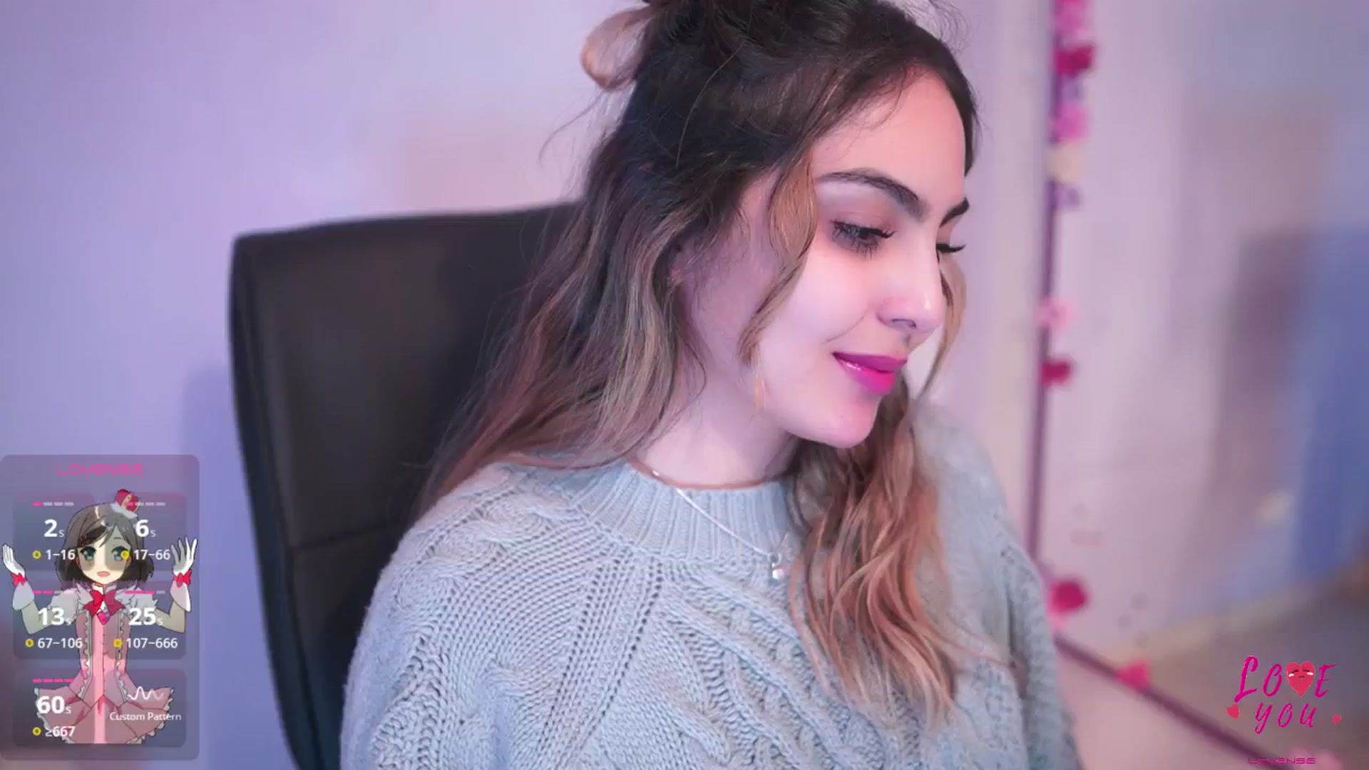 Gallery image thumbnail from CARMENVILLA1's myfreecams stream on, 06/15/2025, 05:08 image 11 of 20