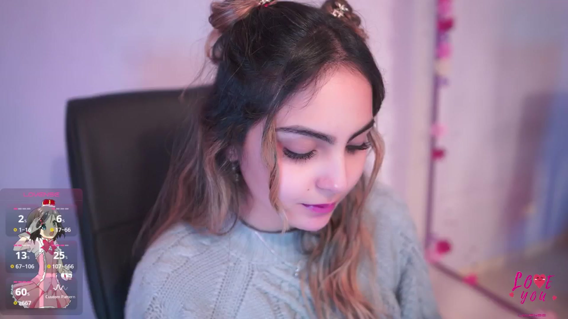 Gallery image thumbnail from CARMENVILLA1's myfreecams stream on, 06/15/2025, 05:08 image 18 of 20