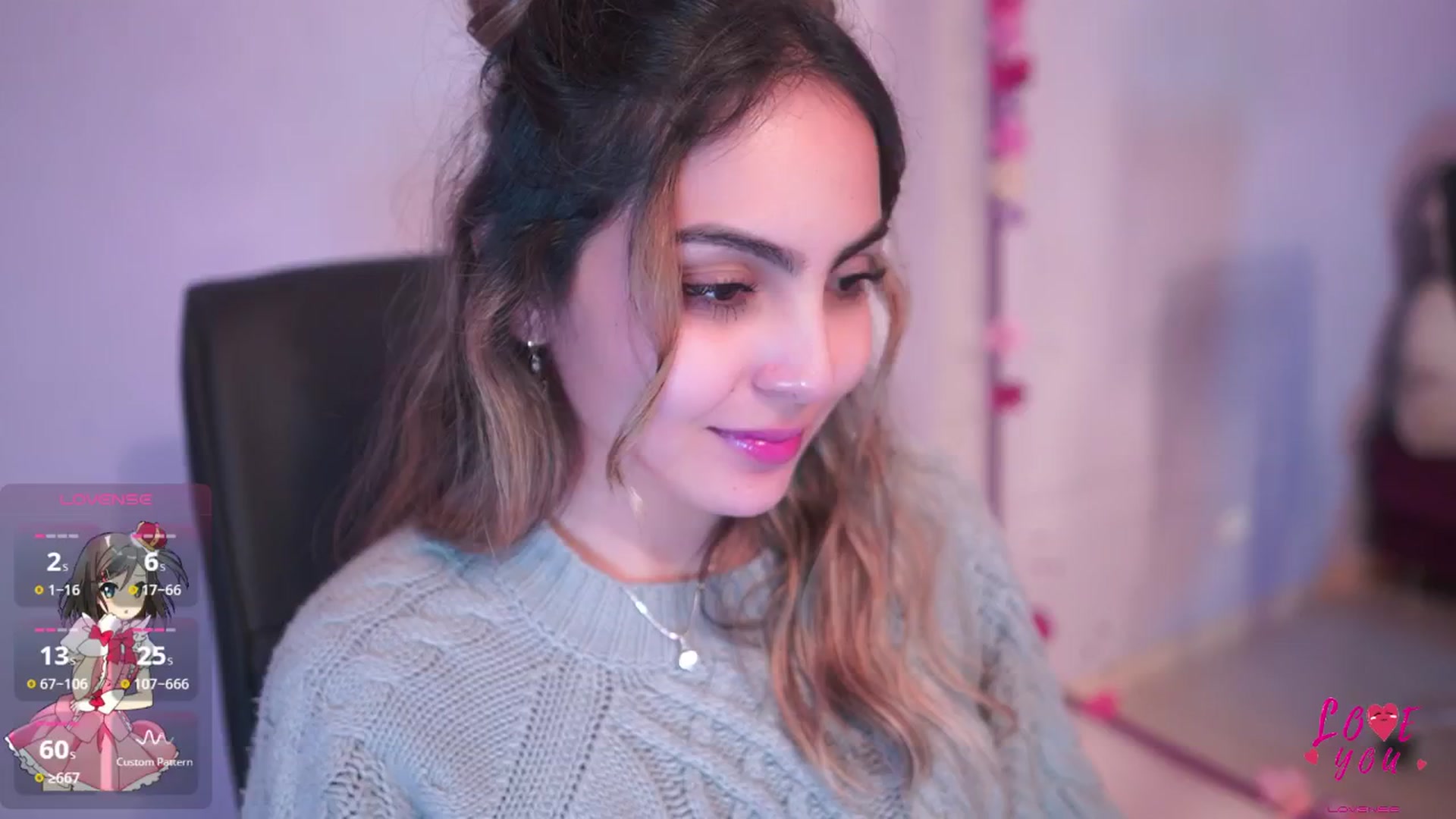 Gallery image thumbnail from CARMENVILLA1's myfreecams stream on, 06/15/2025, 07:32 image 13 of 20