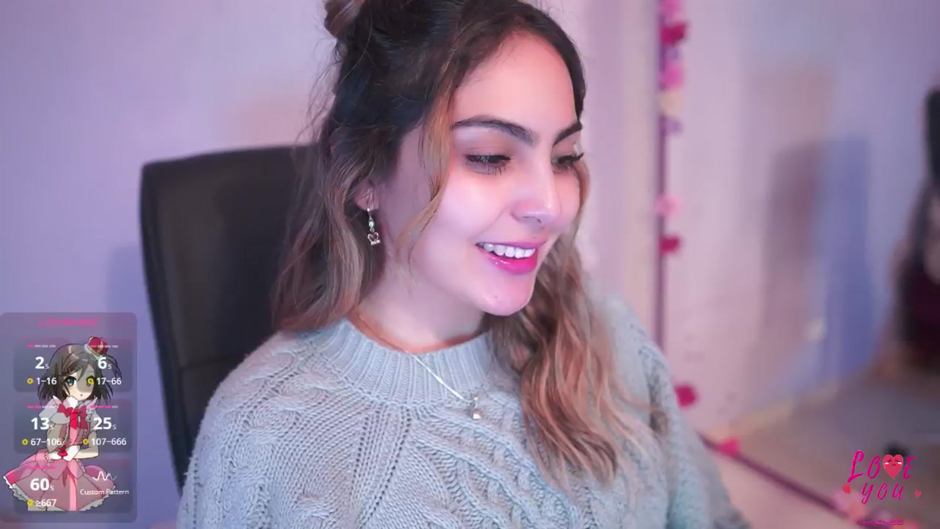 Gallery image thumbnail from CARMENVILLA1's myfreecams stream on, 06/15/2025, 07:32 image 4 of 20