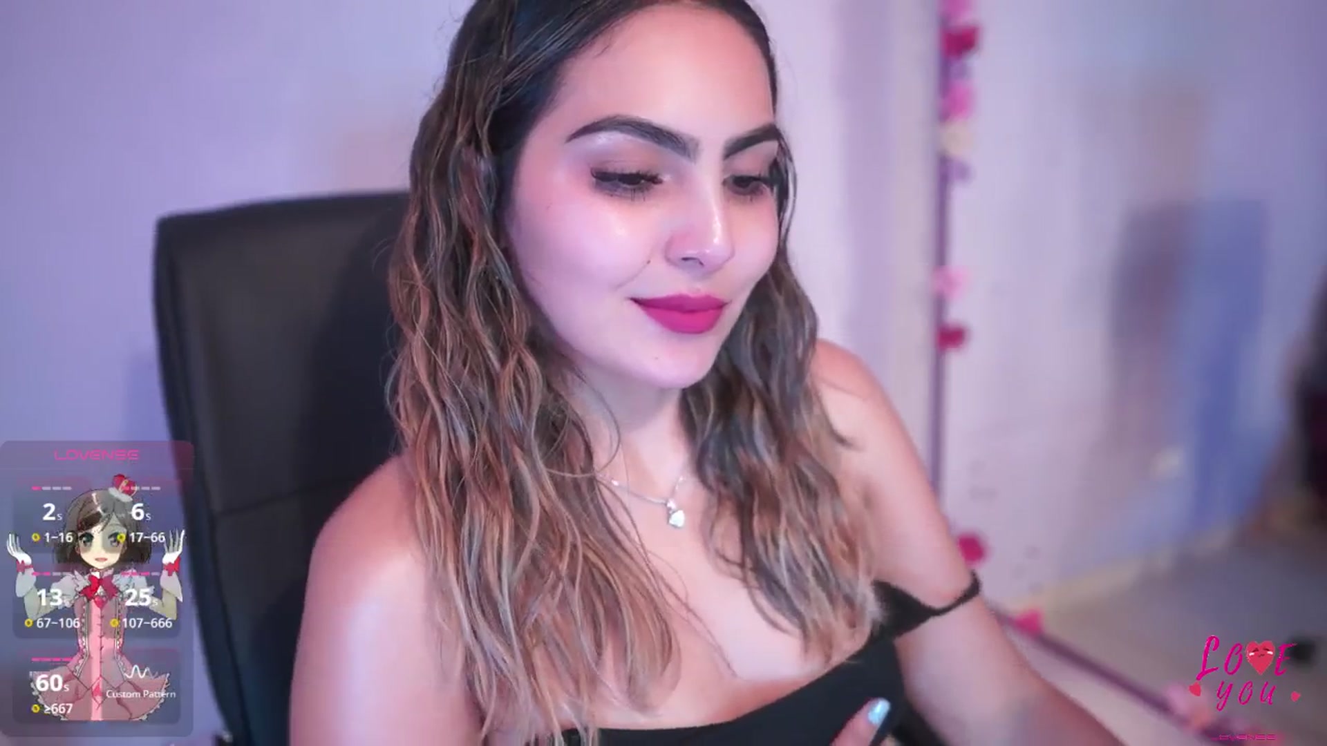 Gallery image thumbnail from CARMENVILLA1's myfreecams stream on, 06/18/2025, 05:04 image 14 of 20