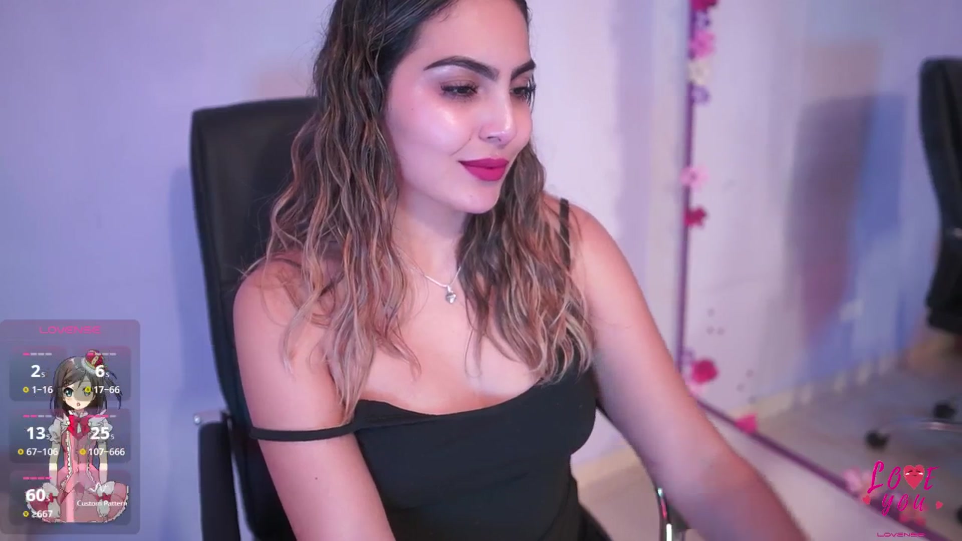 Gallery image thumbnail from CARMENVILLA1's myfreecams stream on, 06/18/2025, 05:04 image 11 of 20