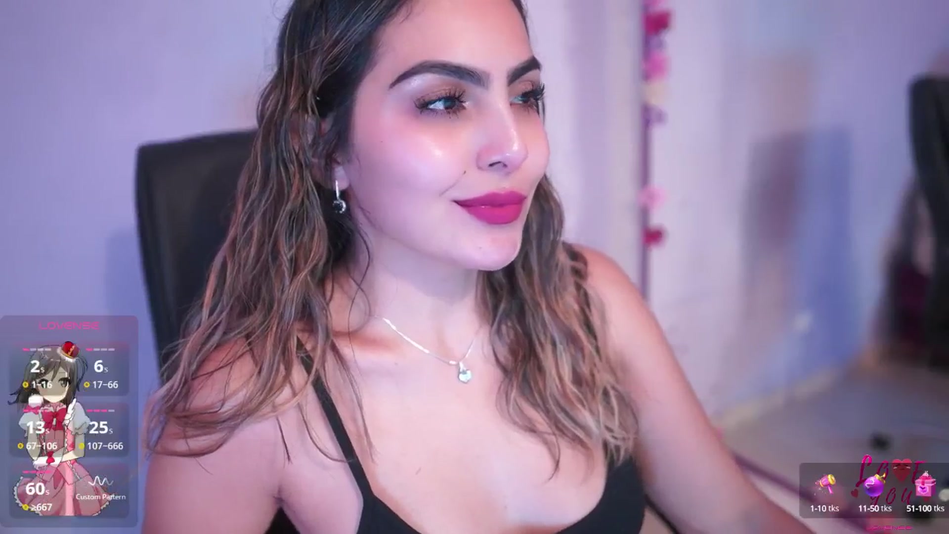 Gallery image thumbnail from CARMENVILLA1's myfreecams stream on, 06/18/2025, 05:04 image 19 of 20