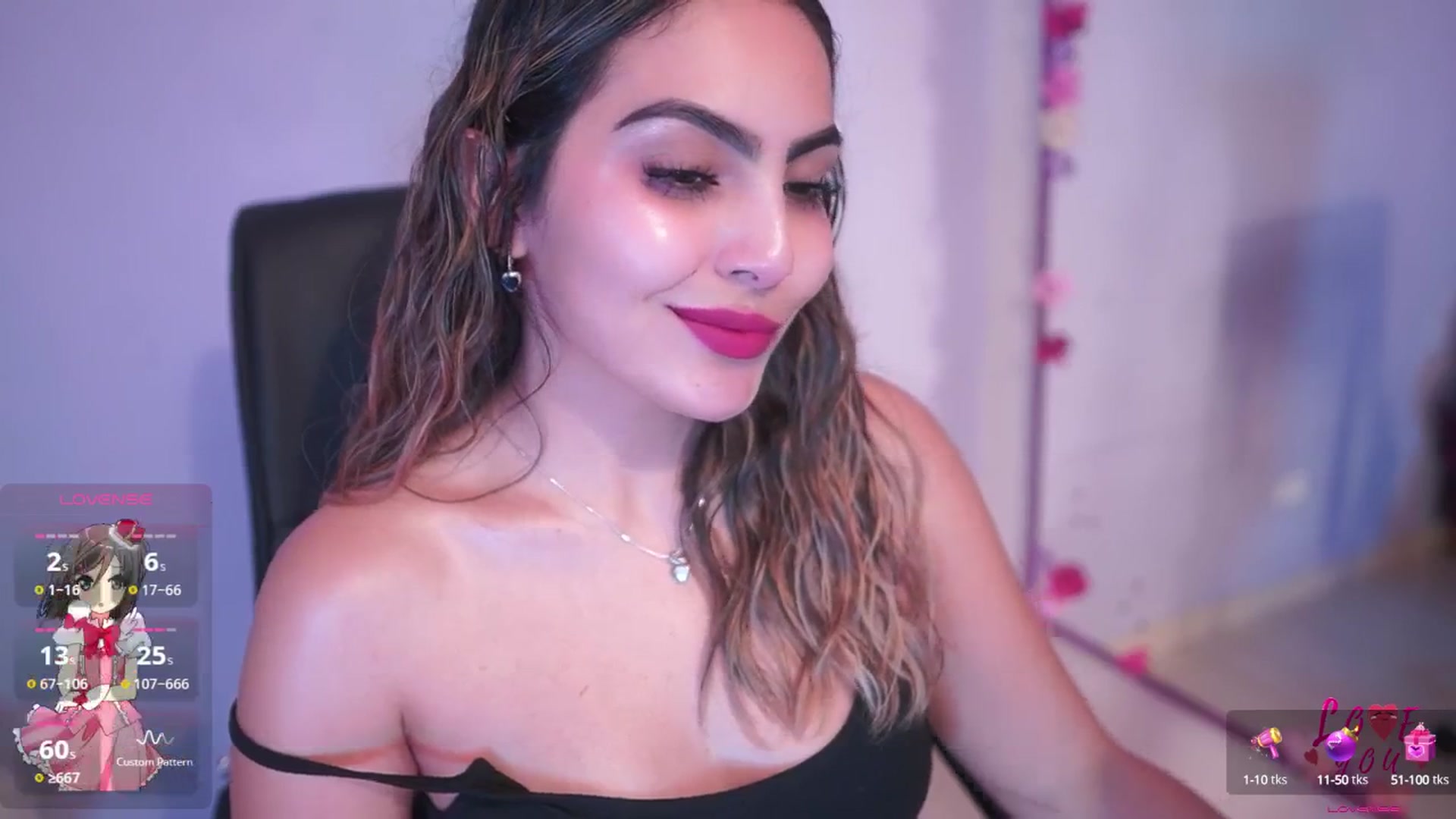 Gallery image thumbnail from CARMENVILLA1's myfreecams stream on, 06/18/2025, 05:04 image 8 of 20