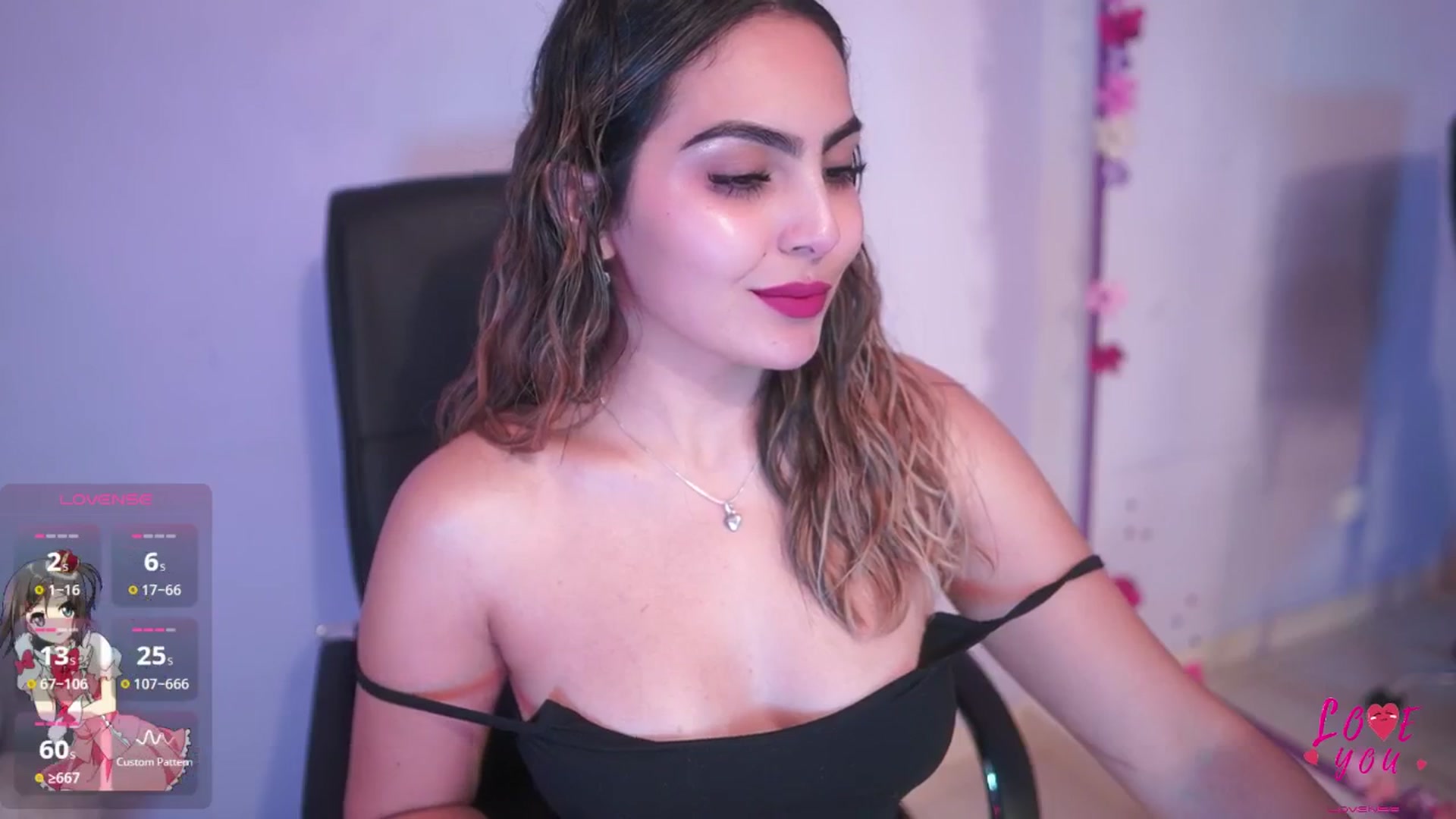 Gallery image thumbnail from CARMENVILLA1's myfreecams stream on, 06/18/2025, 05:04 image 6 of 20