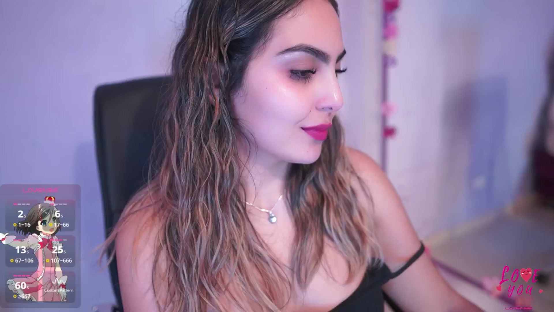 Gallery image thumbnail from CARMENVILLA1's myfreecams stream on, 06/18/2025, 07:26 image 8 of 20