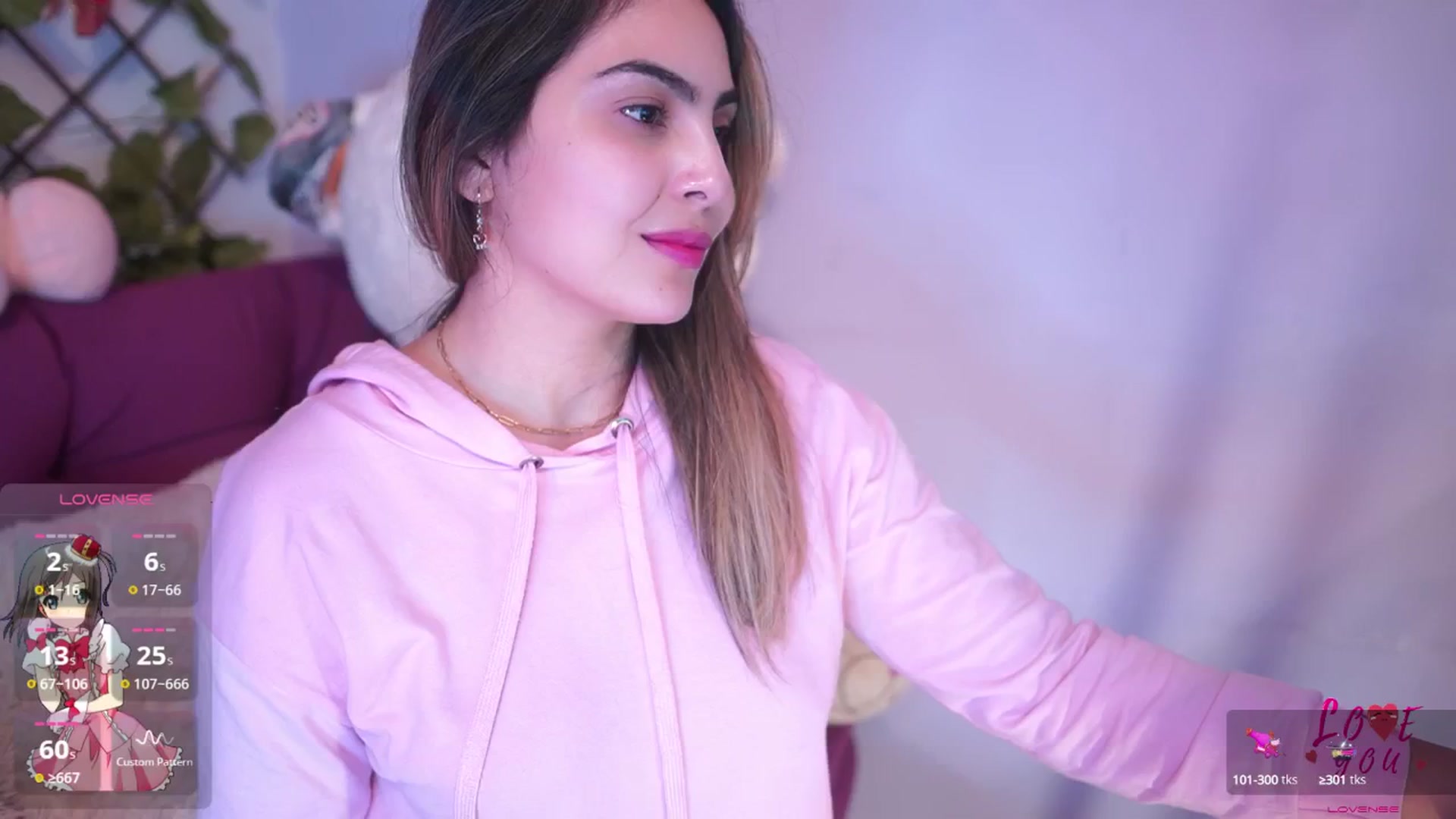 Gallery image thumbnail from CARMENVILLA1's myfreecams stream on, 06/23/2025, 05:47 image 13 of 20
