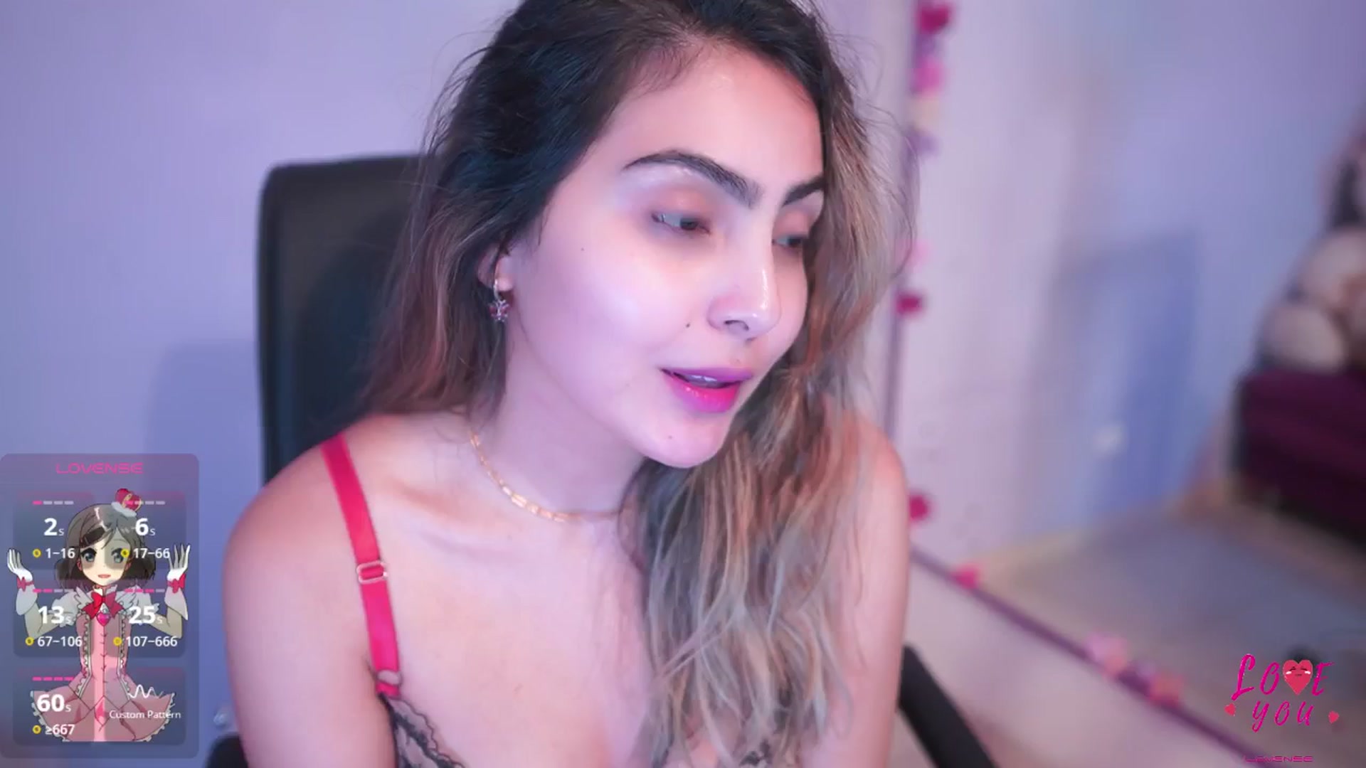 Gallery image thumbnail from CARMENVILLA1's myfreecams stream on, 06/30/2025, 07:01 image 9 of 20