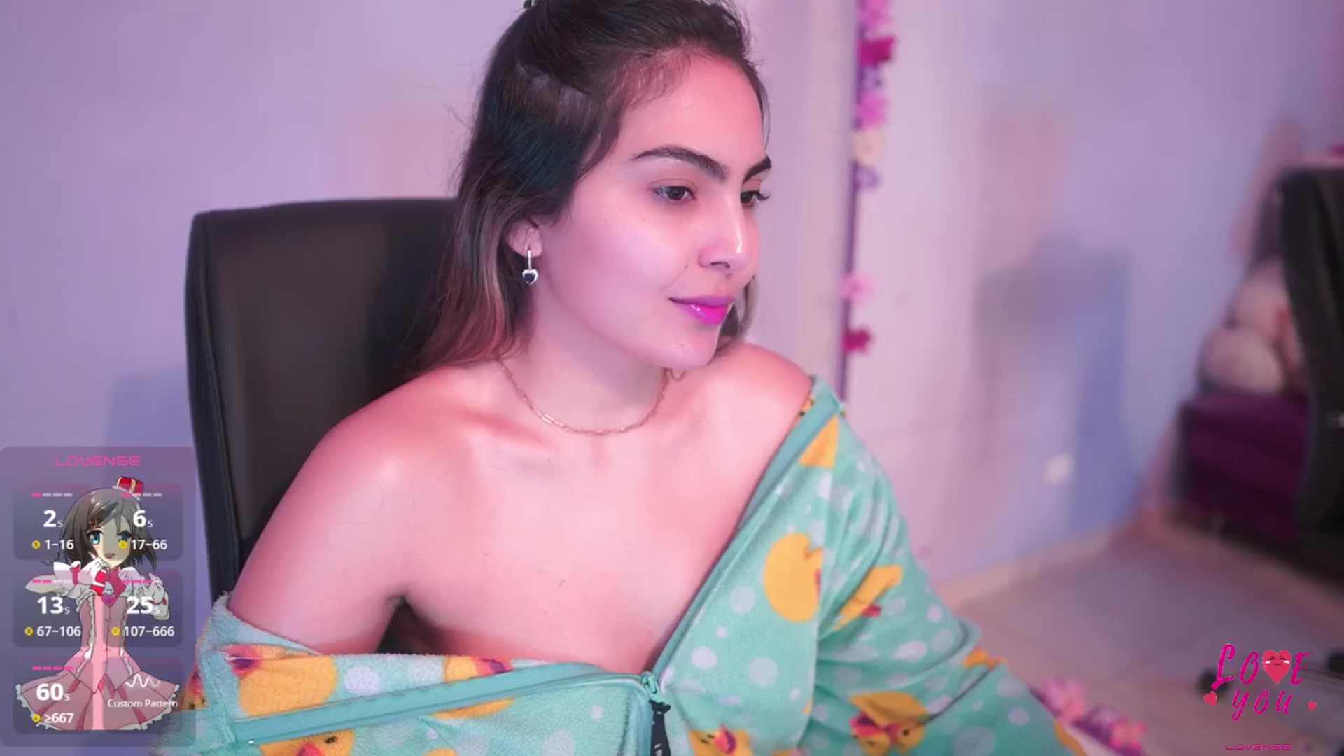 Gallery image thumbnail from CARMENVILLA1's myfreecams stream on, 07/01/2025, 05:56 image 19 of 20
