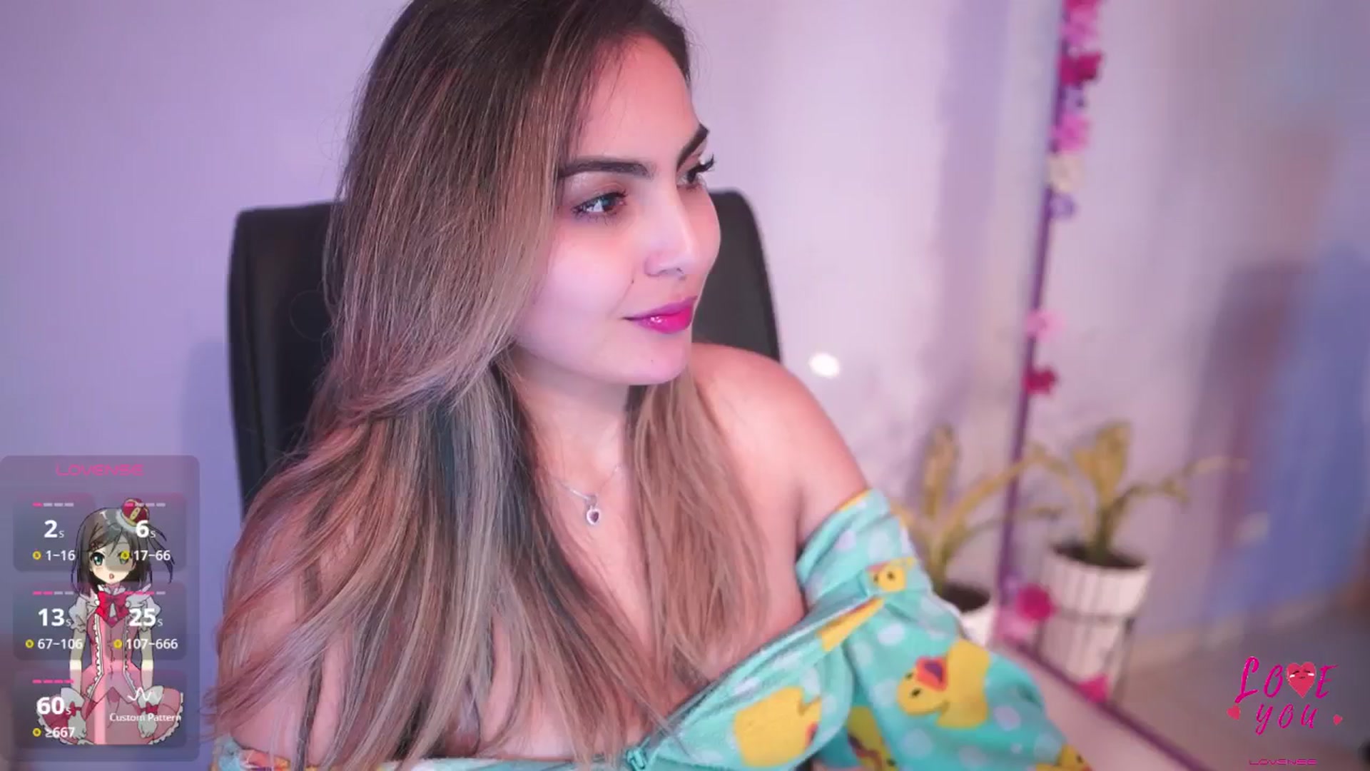 Gallery image thumbnail from CARMENVILLA1's myfreecams stream on, 07/25/2025, 06:00 image 18 of 20