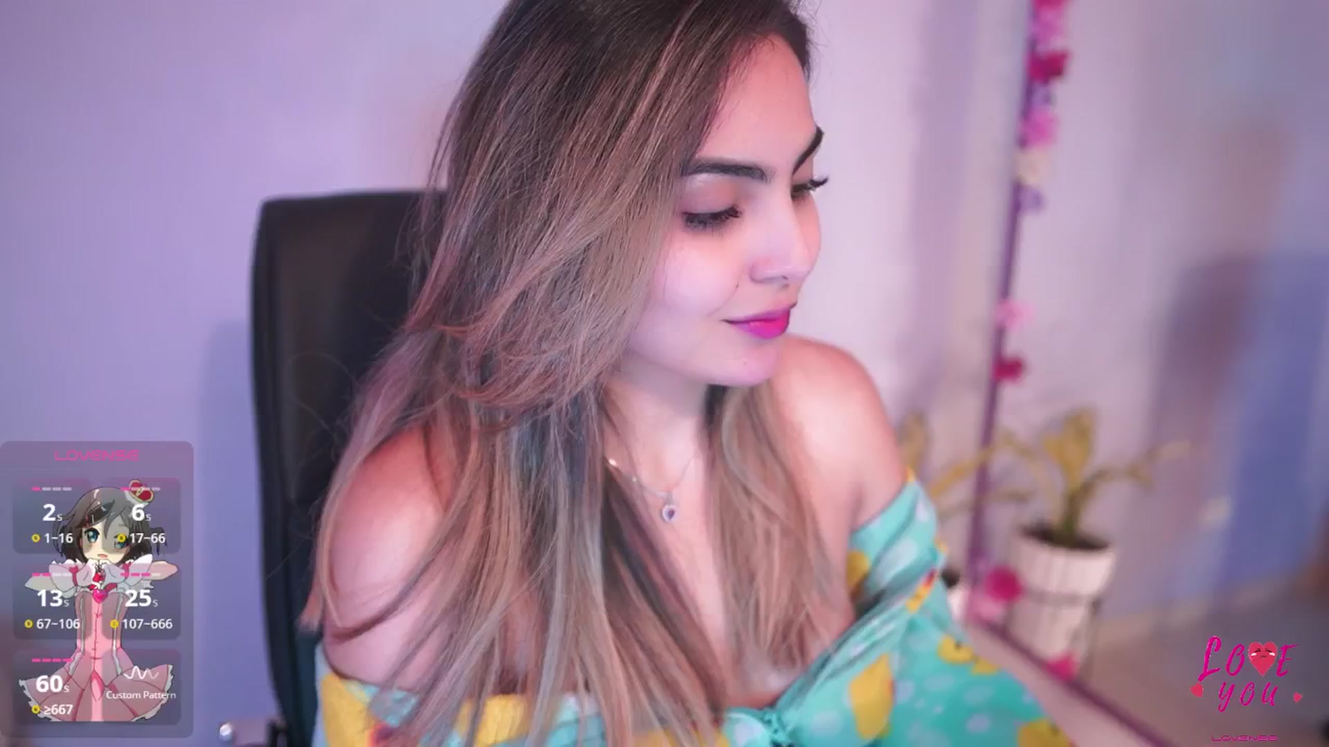 Gallery image thumbnail from CARMENVILLA1's myfreecams stream on, 07/25/2025, 06:00 image 8 of 20