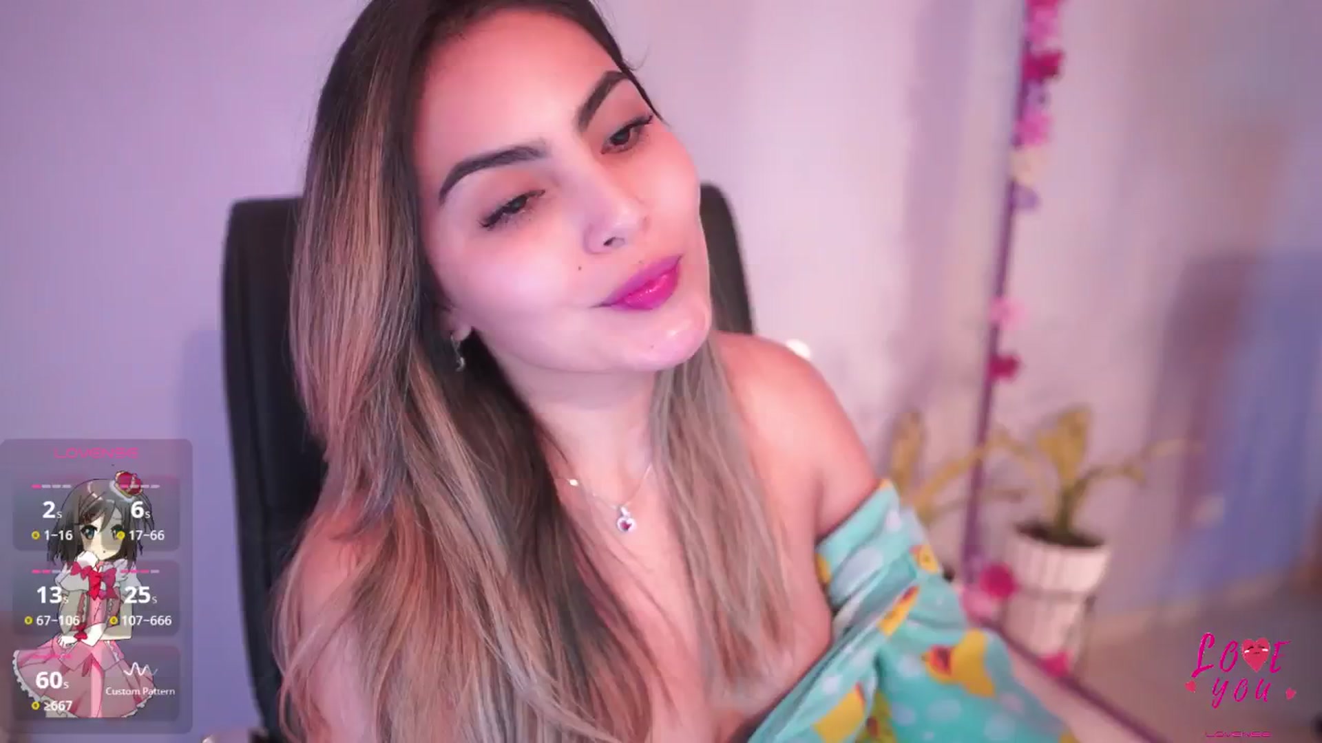 Gallery image thumbnail from CARMENVILLA1's myfreecams stream on, 07/25/2025, 06:00 image 17 of 20