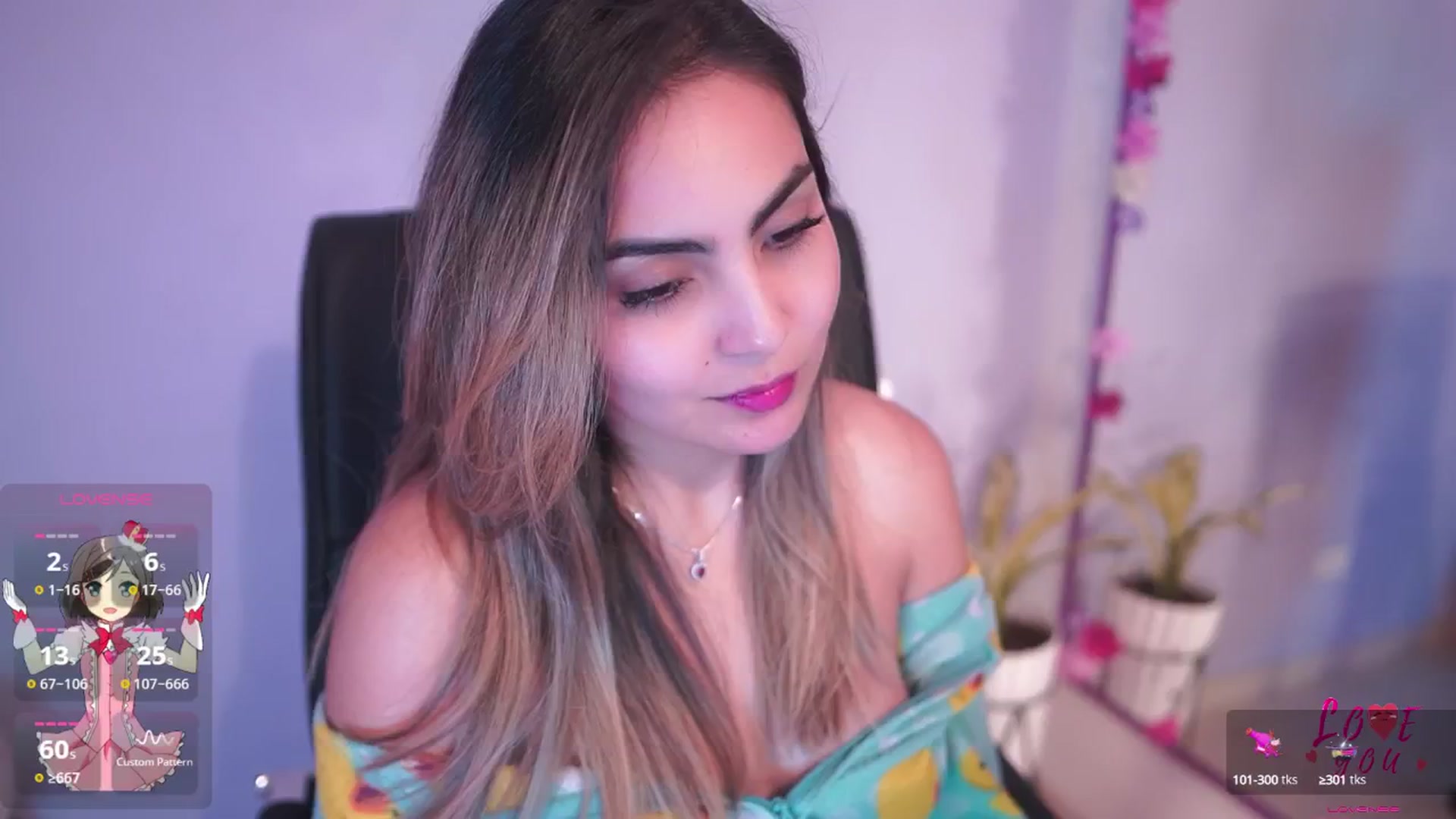 Gallery image thumbnail from CARMENVILLA1's myfreecams stream on, 07/25/2025, 06:00 image 9 of 20