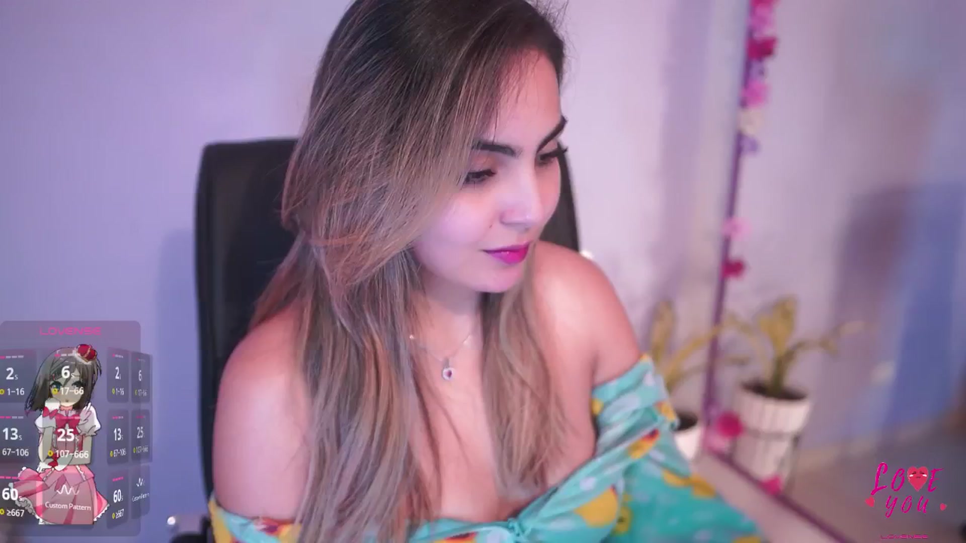 Gallery image thumbnail from CARMENVILLA1's myfreecams stream on, 07/25/2025, 06:00 image 12 of 20
