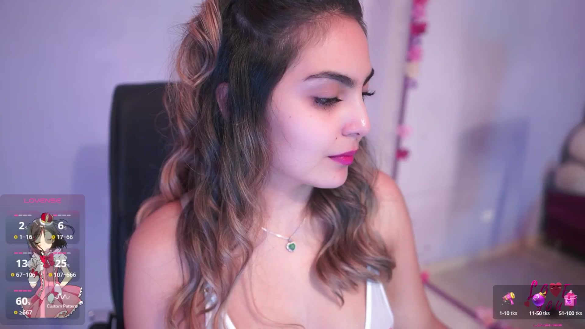 Gallery image thumbnail from CARMENVILLA1's myfreecams stream on, 08/03/2025, 04:58 image 18 of 20