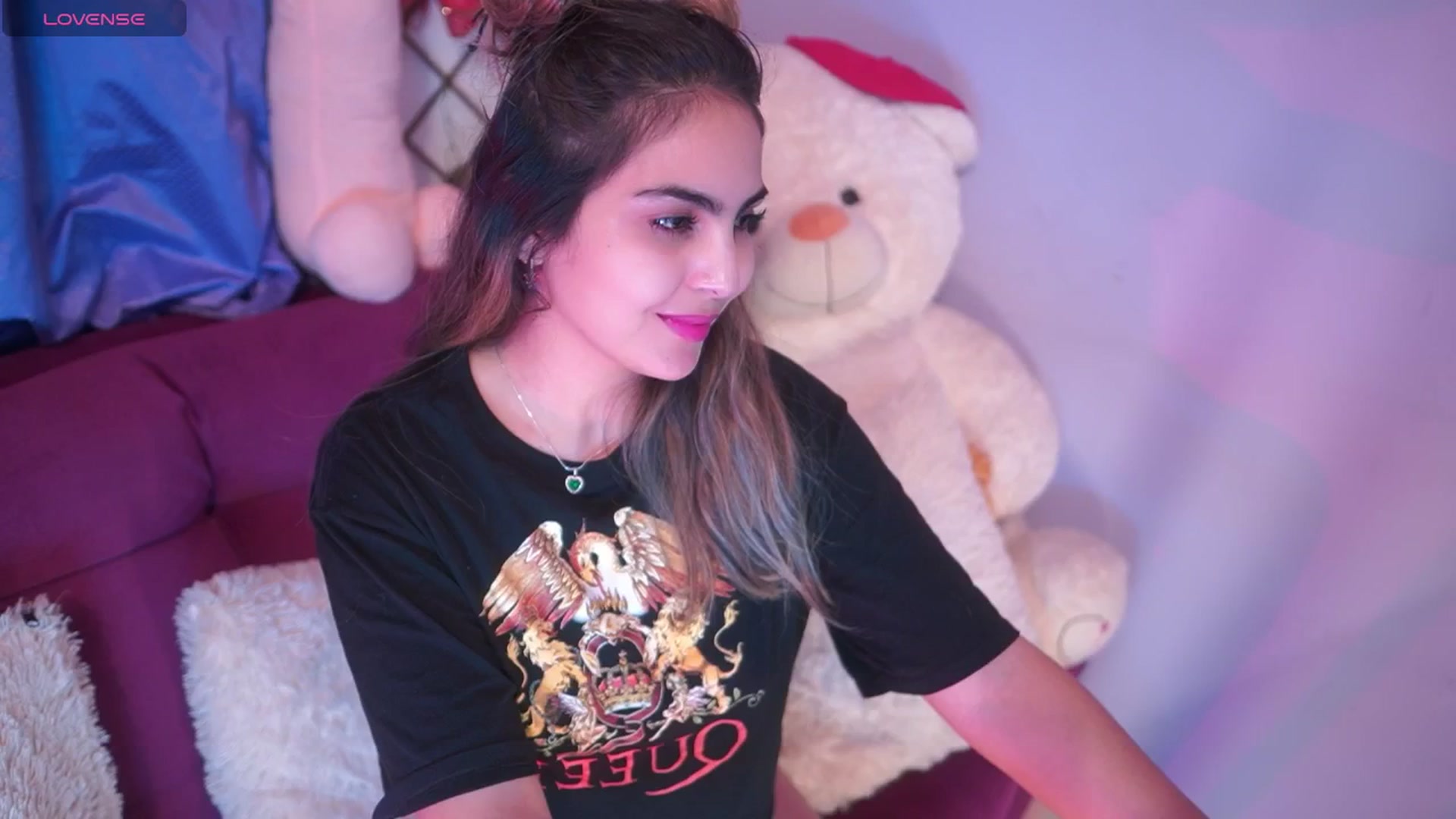 Gallery image thumbnail from CARMENVILLA1's myfreecams stream on, 08/07/2025, 06:15 image 13 of 20