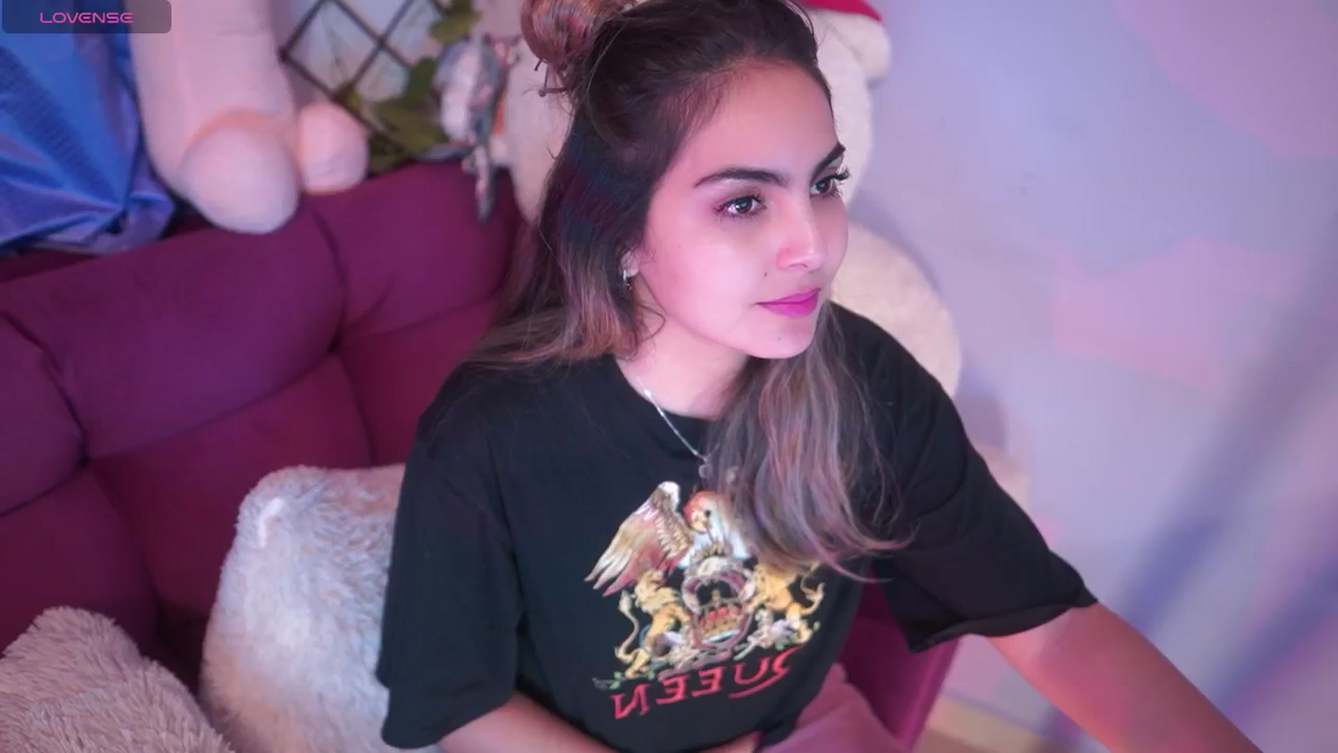 Gallery image thumbnail from CARMENVILLA1's myfreecams stream on, 08/07/2025, 06:15 image 15 of 20