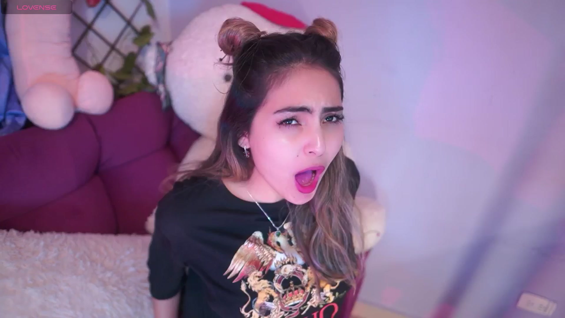 Gallery image thumbnail from CARMENVILLA1's myfreecams stream on, 08/07/2025, 06:15 image 4 of 20