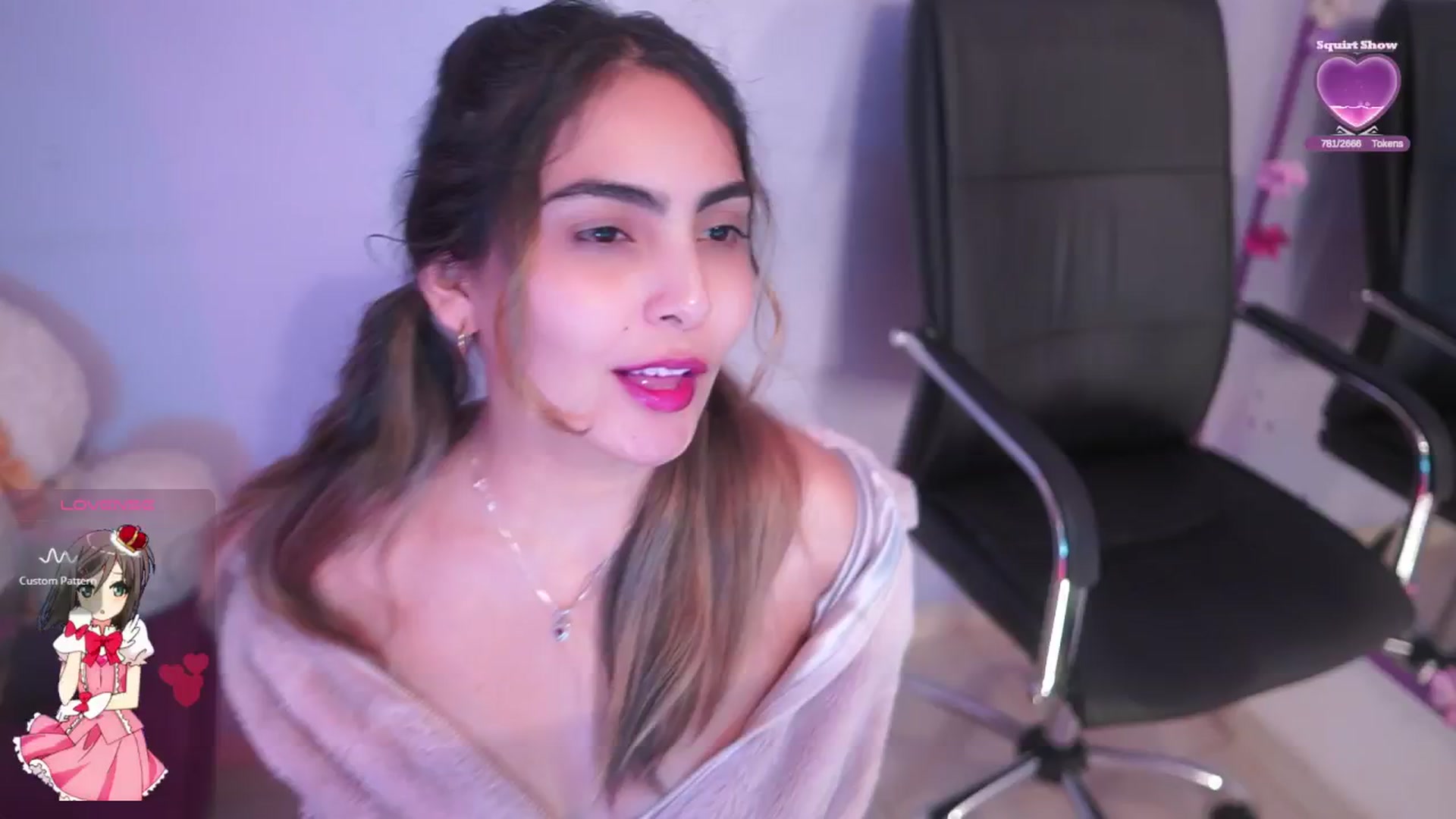 Gallery image thumbnail from CARMENVILLA1's myfreecams stream on, 08/23/2025, 07:08 image 18 of 20