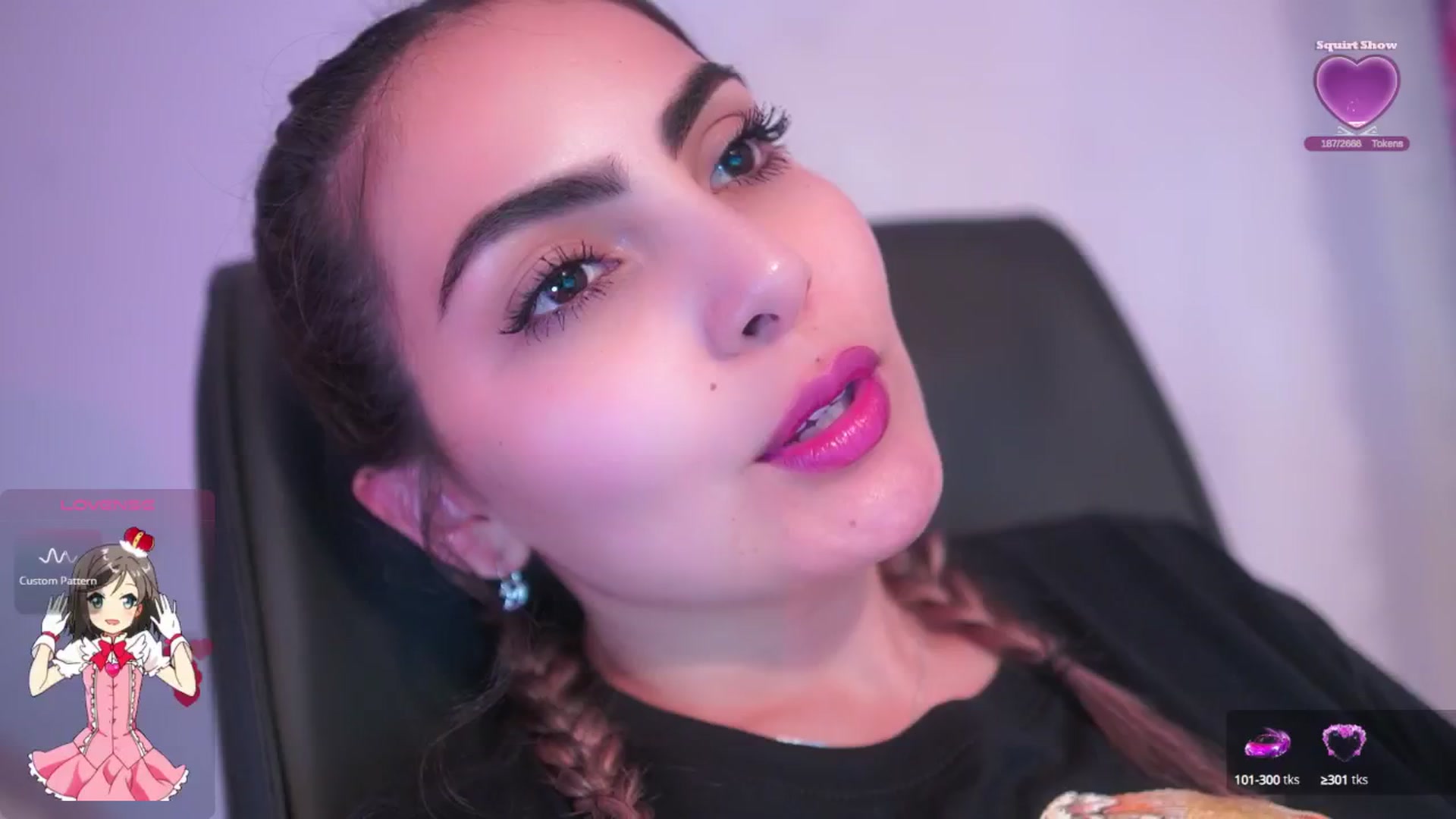 Gallery image thumbnail from CARMENVILLA1's myfreecams stream on, 08/31/2025, 05:45 image 17 of 20