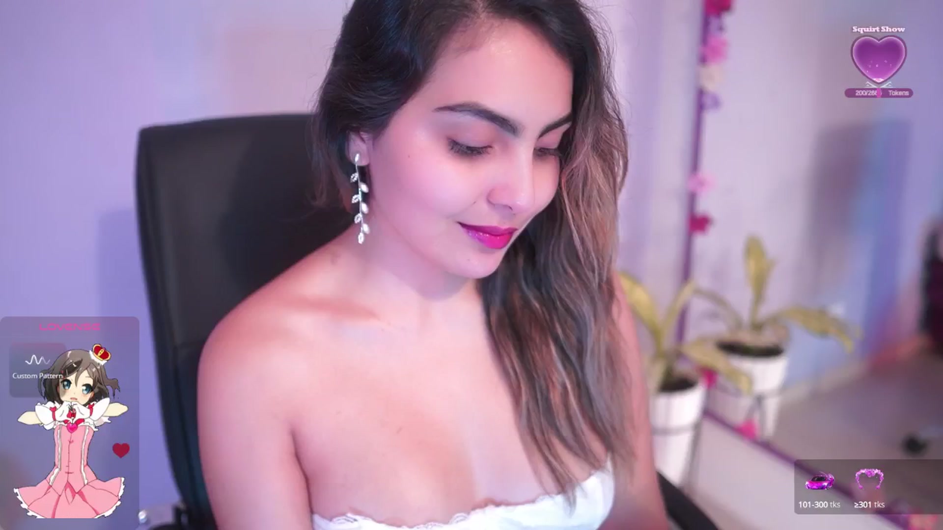 Gallery image thumbnail from CARMENVILLA1's myfreecams stream on, 09/24/2025, 05:36 image 16 of 20