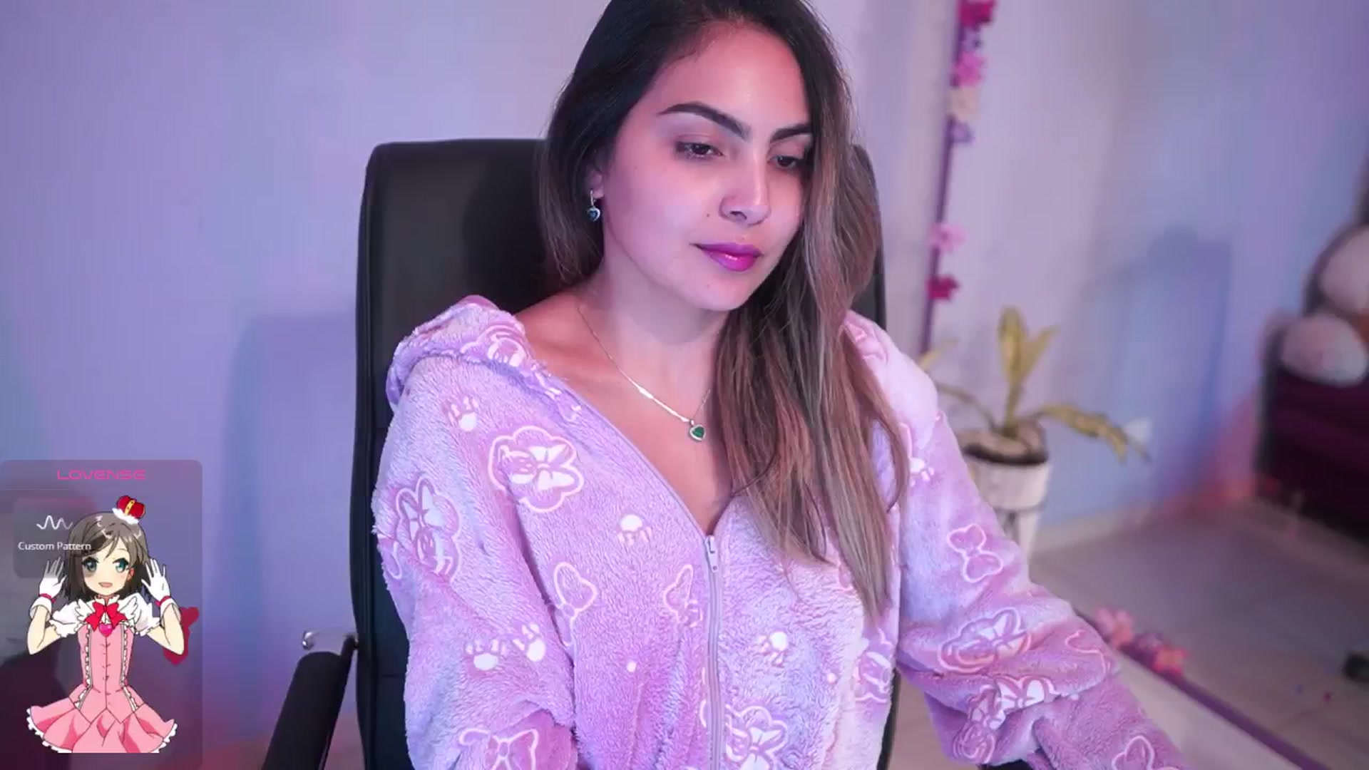 Gallery image thumbnail from CARMENVILLA1's myfreecams stream on, 10/10/2025, 06:12 image 1 of 20