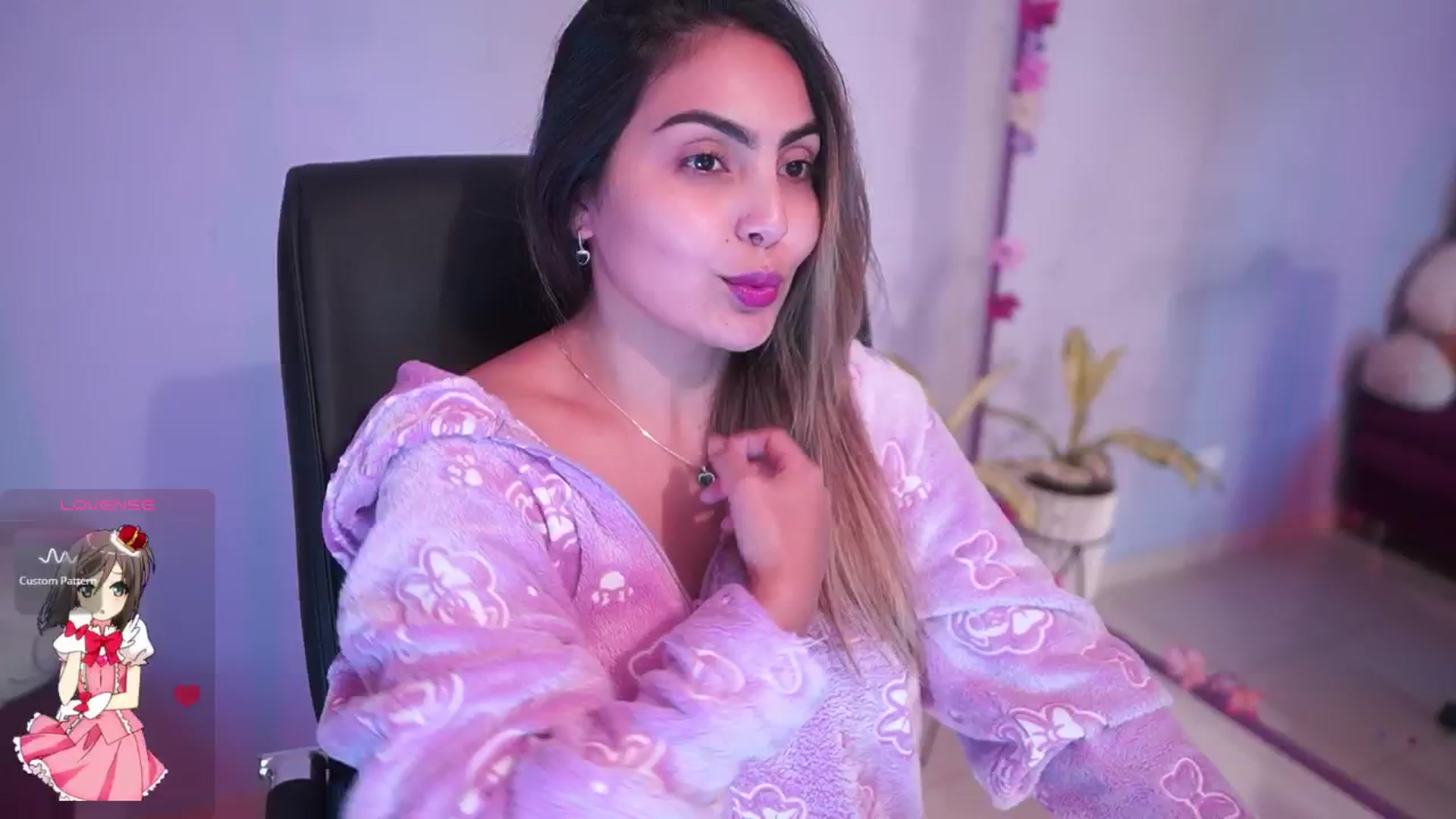 Gallery image thumbnail from CARMENVILLA1's myfreecams stream on, 10/10/2025, 06:12 image 9 of 20