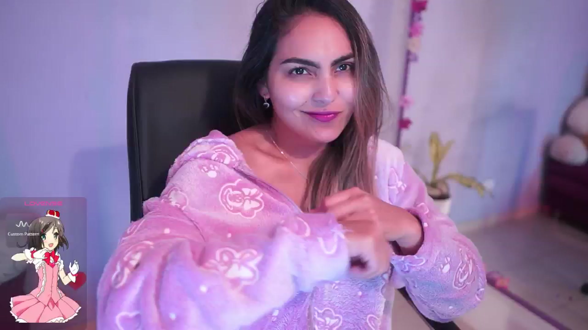 Gallery image thumbnail from CARMENVILLA1's myfreecams stream on, 10/10/2025, 06:12 image 12 of 20