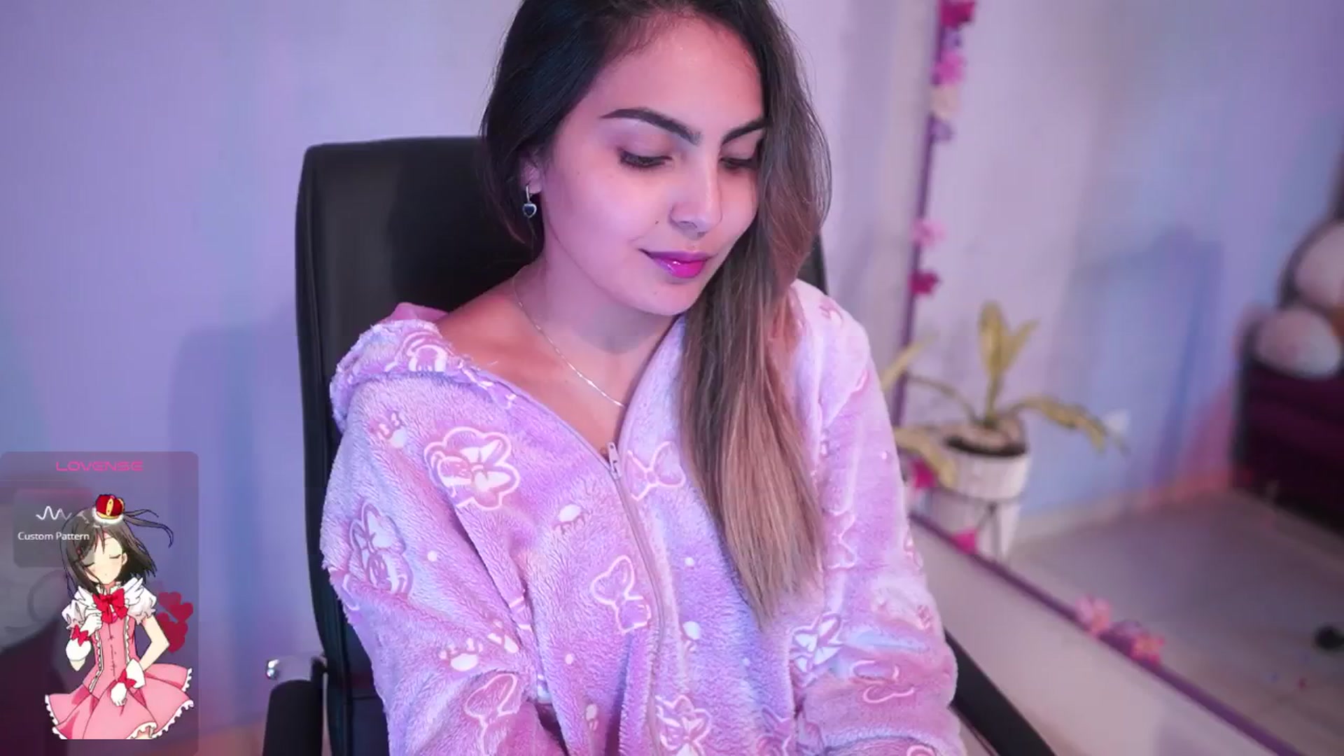 Gallery image thumbnail from CARMENVILLA1's myfreecams stream on, 10/10/2025, 06:12 image 17 of 20