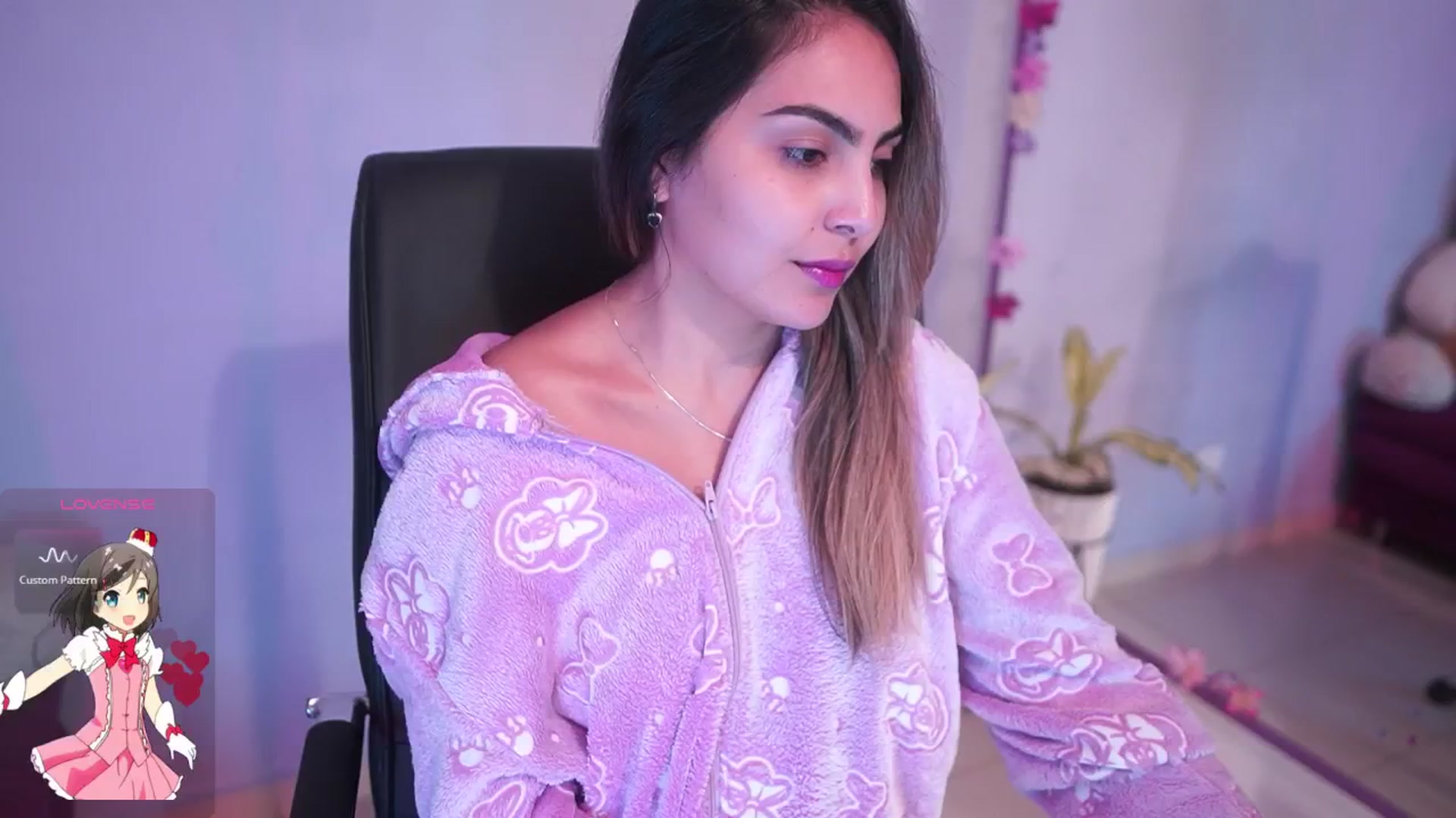 Gallery image thumbnail from CARMENVILLA1's myfreecams stream on, 10/10/2025, 06:12 image 19 of 20