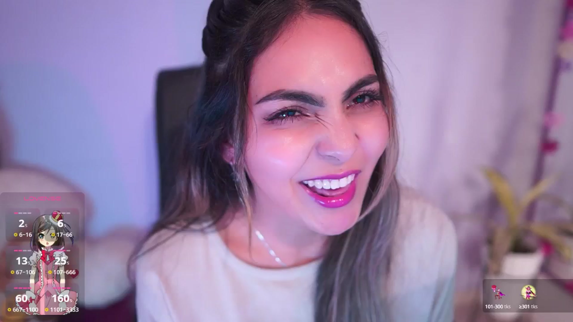 Gallery image thumbnail from CARMENVILLA1's myfreecams stream on, 10/11/2025, 06:22 image 17 of 20