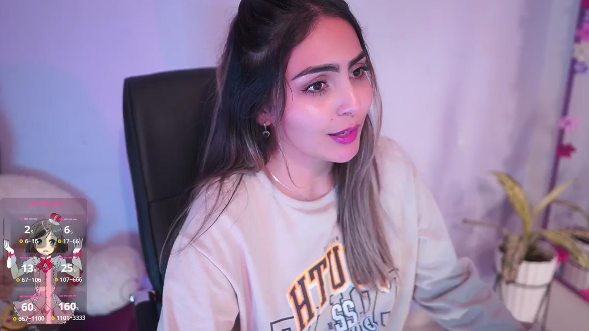 Gallery image thumbnail from CARMENVILLA1's myfreecams stream on, 10/11/2025, 06:22 image 7 of 20