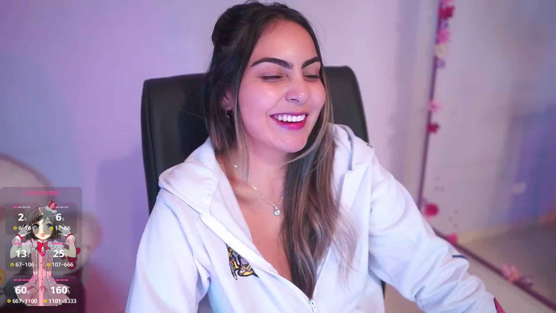 Gallery image thumbnail from CARMENVILLA1's myfreecams stream on, 10/30/2025, 06:06 image 20 of 20