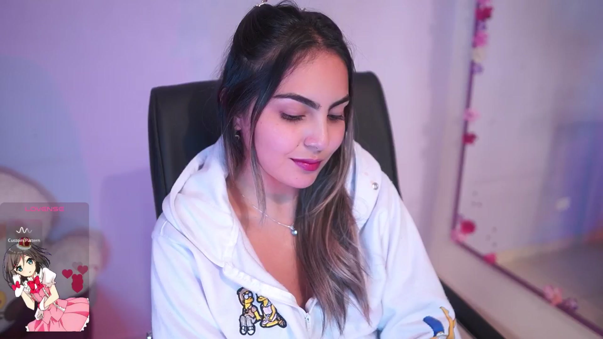 Gallery image thumbnail from CARMENVILLA1's myfreecams stream on, 10/30/2025, 06:06 image 4 of 20