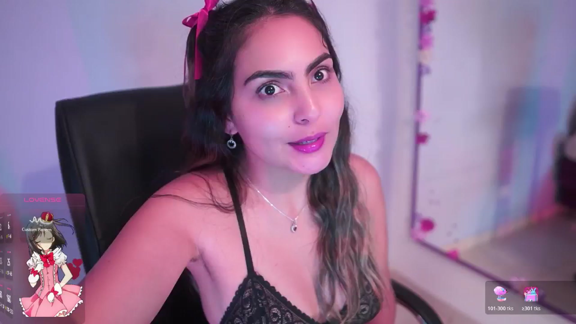 Gallery image thumbnail from CARMENVILLA1's myfreecams stream on, 11/09/2025, 06:49 image 18 of 20
