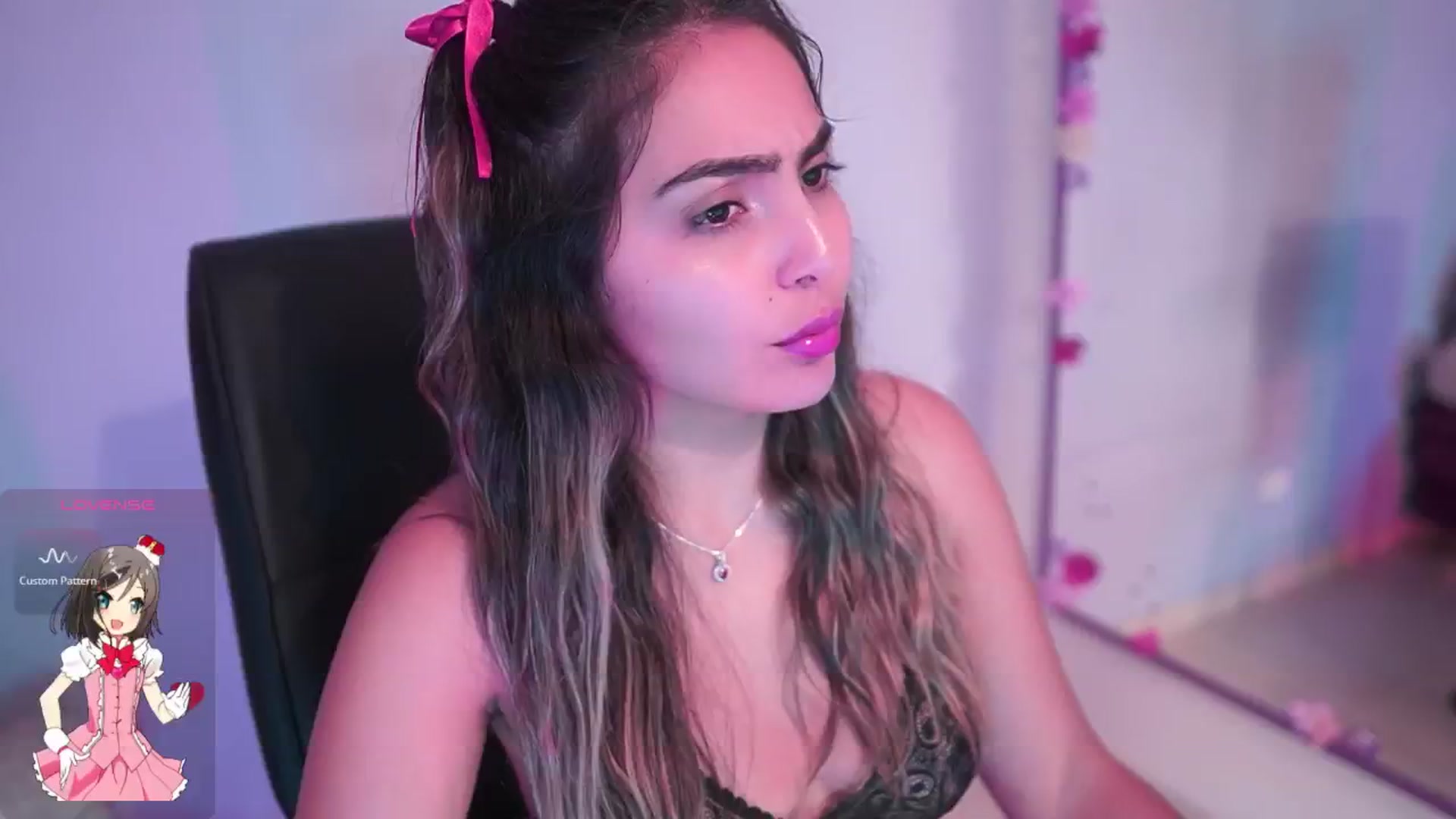 Gallery image thumbnail from CARMENVILLA1's myfreecams stream on, 11/09/2025, 06:49 image 17 of 20