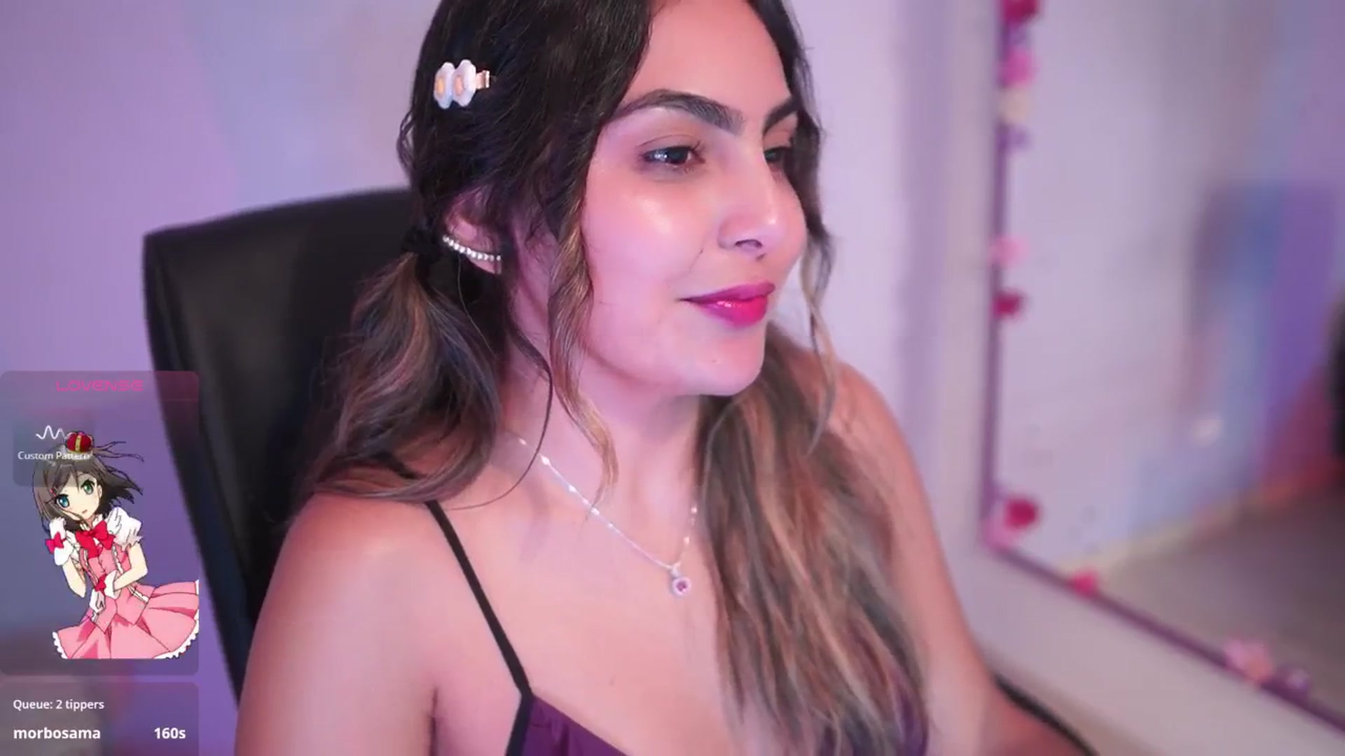 Gallery image thumbnail from CARMENVILLA1's myfreecams stream on, 11/16/2025, 07:24 image 18 of 20