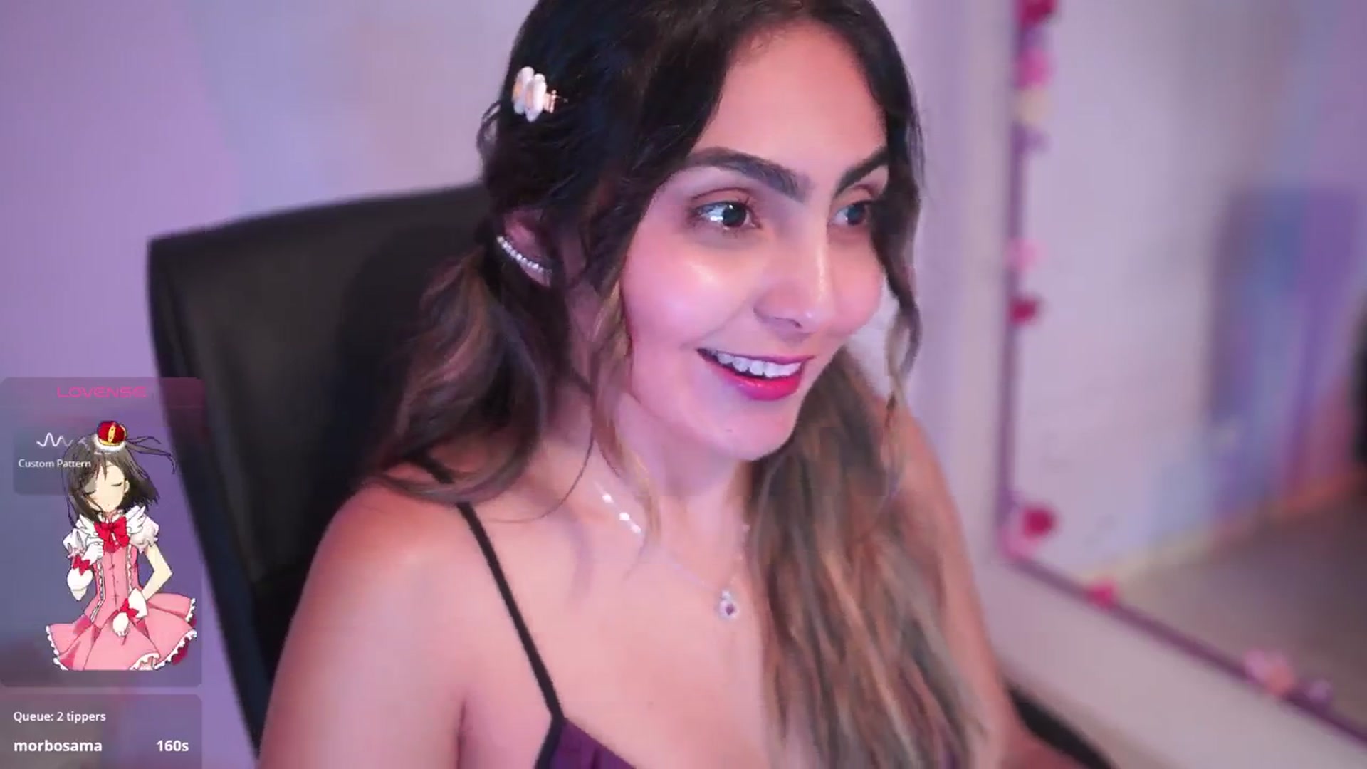 Gallery image thumbnail from CARMENVILLA1's myfreecams stream on, 11/16/2025, 07:24 image 17 of 20
