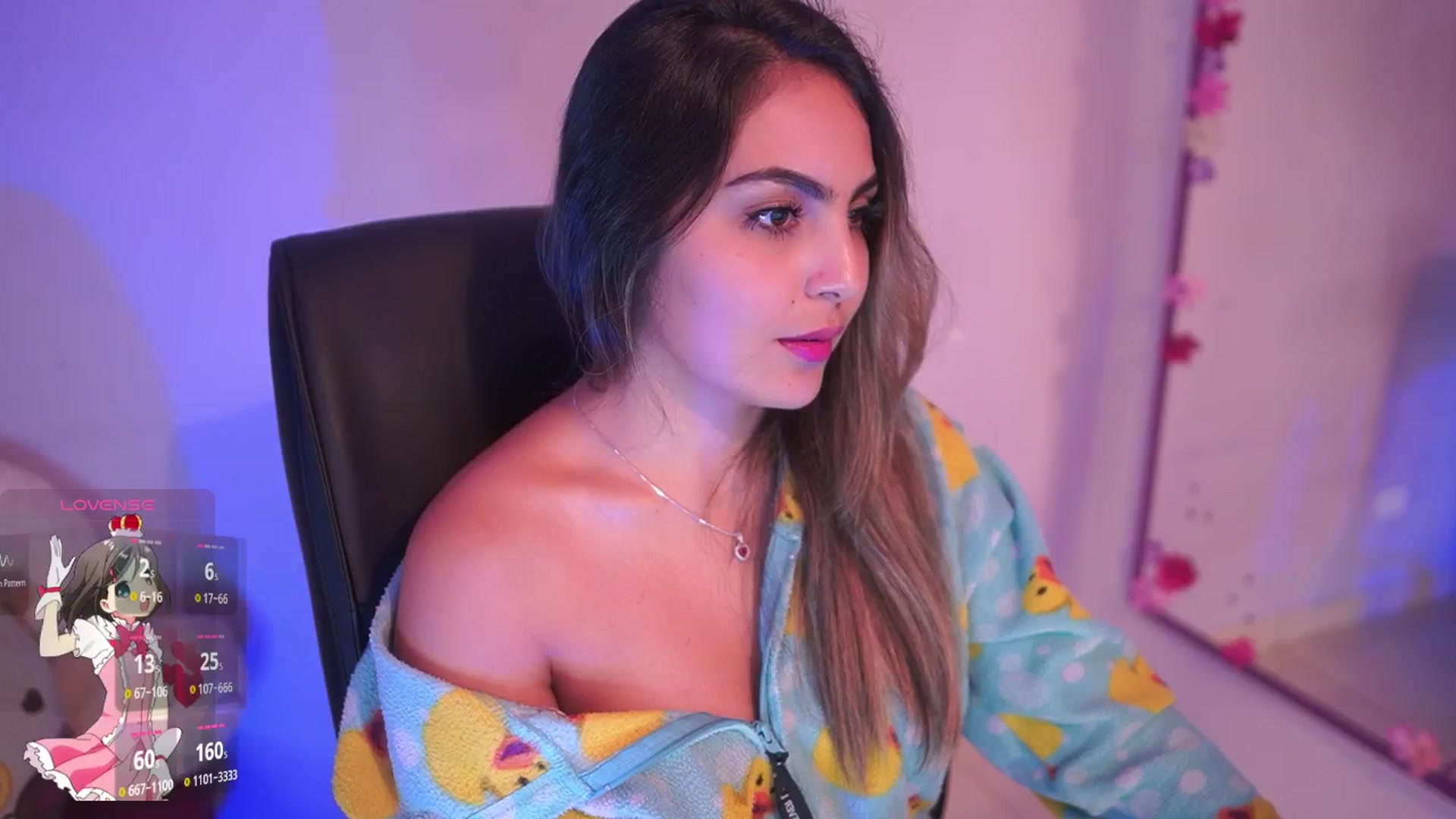 Gallery image thumbnail from CARMENVILLA1's myfreecams stream on, 11/21/2025, 07:37 image 8 of 20