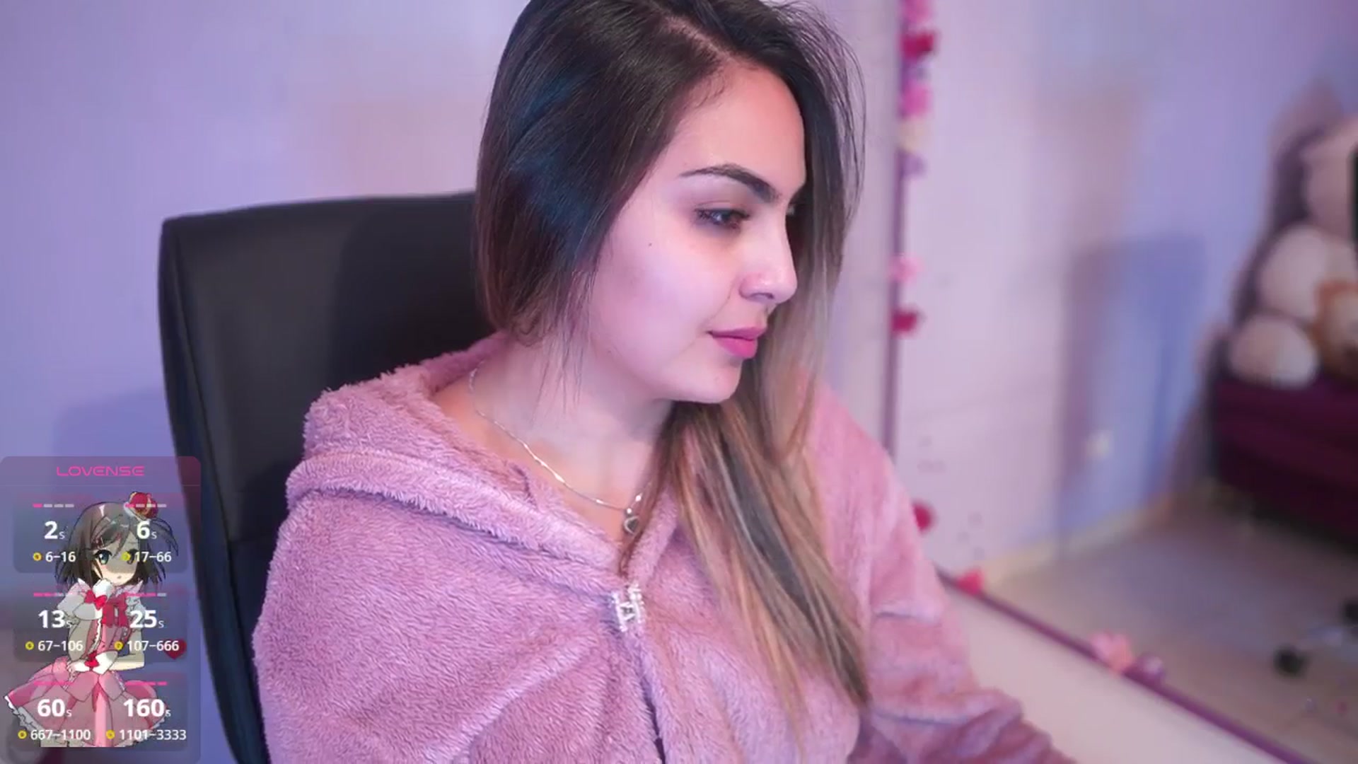 Gallery image thumbnail from CARMENVILLA1's myfreecams stream on, 12/18/2025, 07:21 image 19 of 20