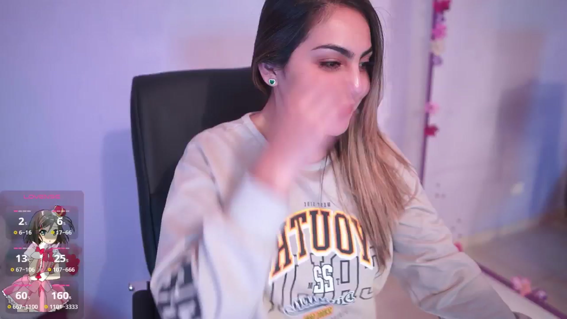 Gallery image thumbnail from CARMENVILLA1's myfreecams stream on, 12/19/2025, 06:59 image 5 of 20